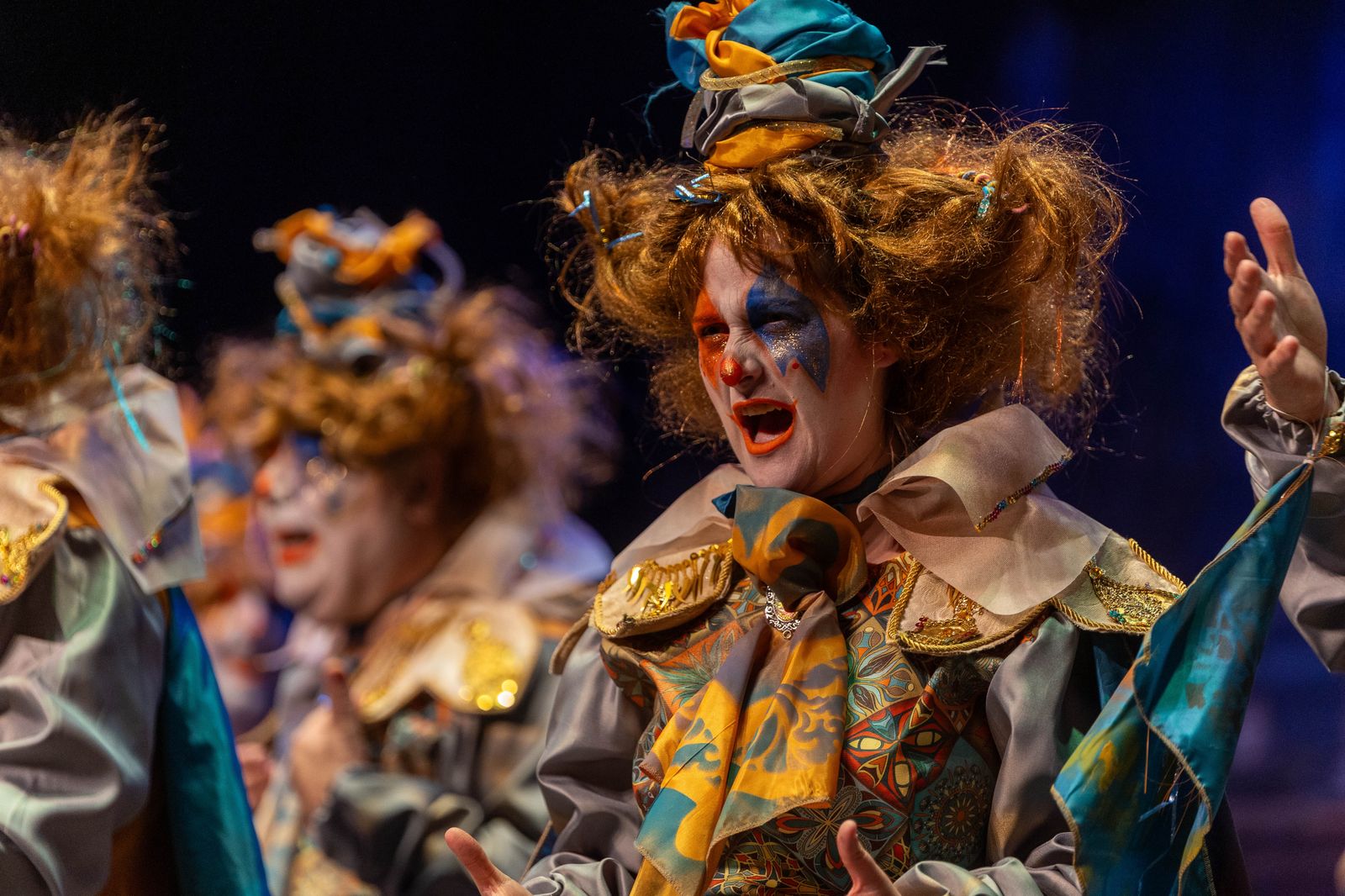 Imágenes de la actuación de la comparsa  de  Dos Hermanas "Feberillo el loco" en el Carnaval Colombino