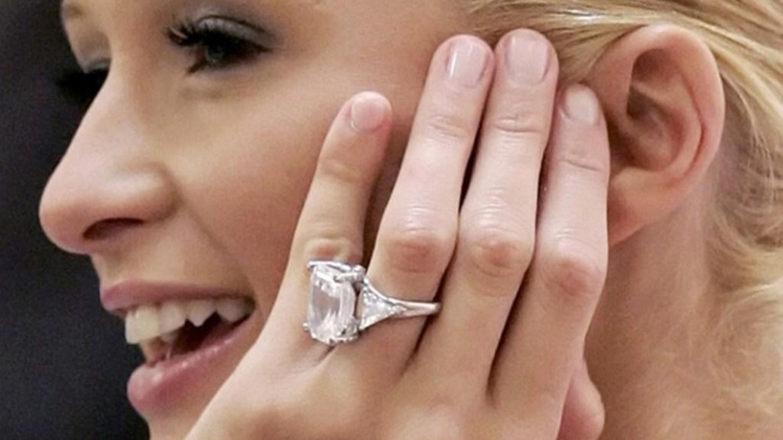 La increíble alianza de compromiso de Paris Hilton con Carter Reum, valorada en más de dos millones y medio de euros.