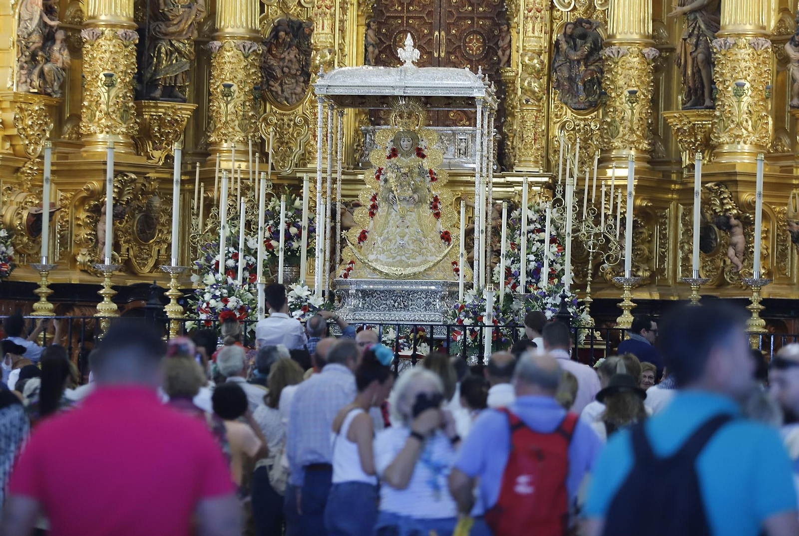 Ambiente en la aldea del Rocío en la jornada del sábado