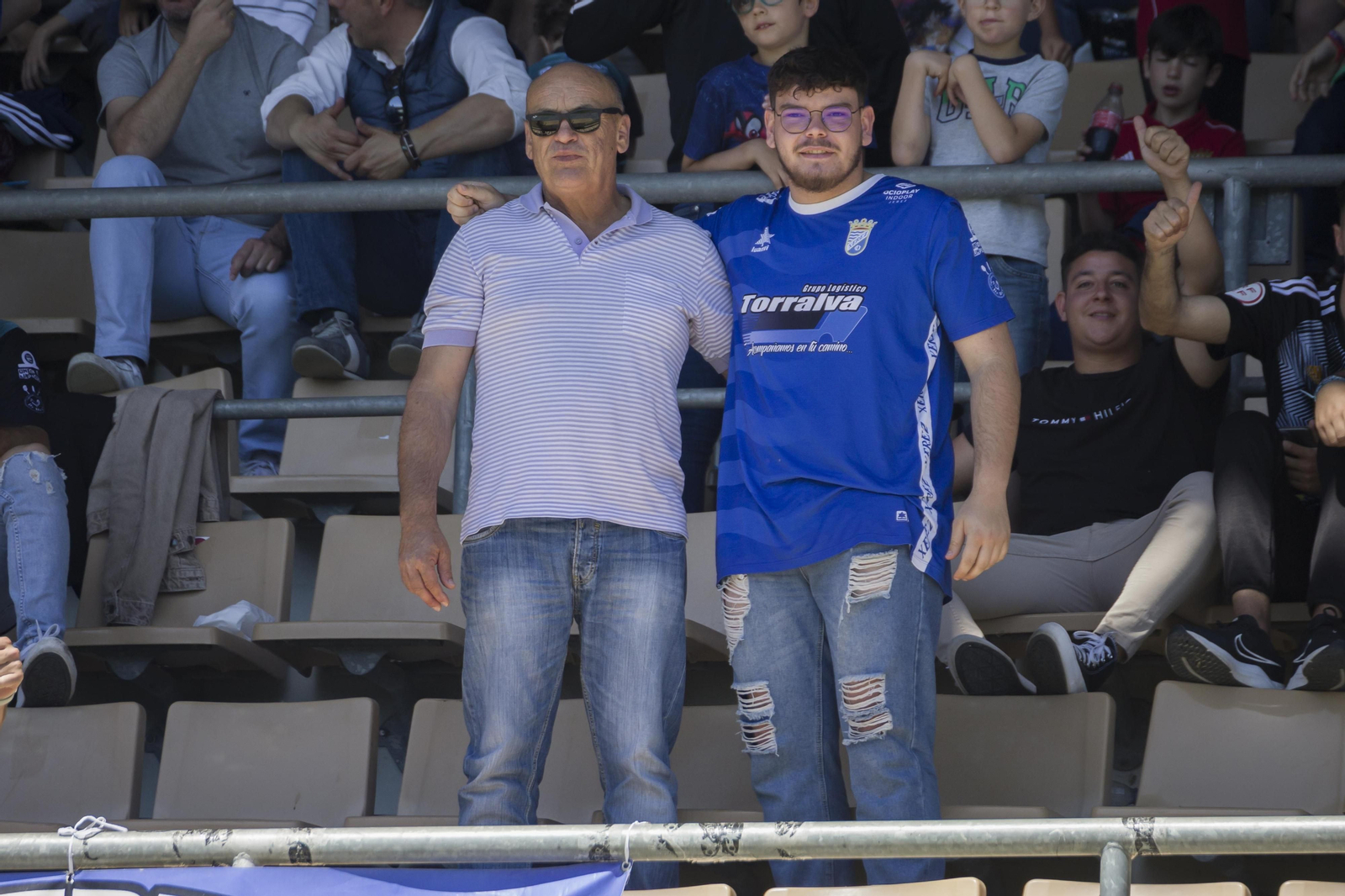 Pedro Pacheco viendo el Xerez CD - Atlético Espeleño en Chapín