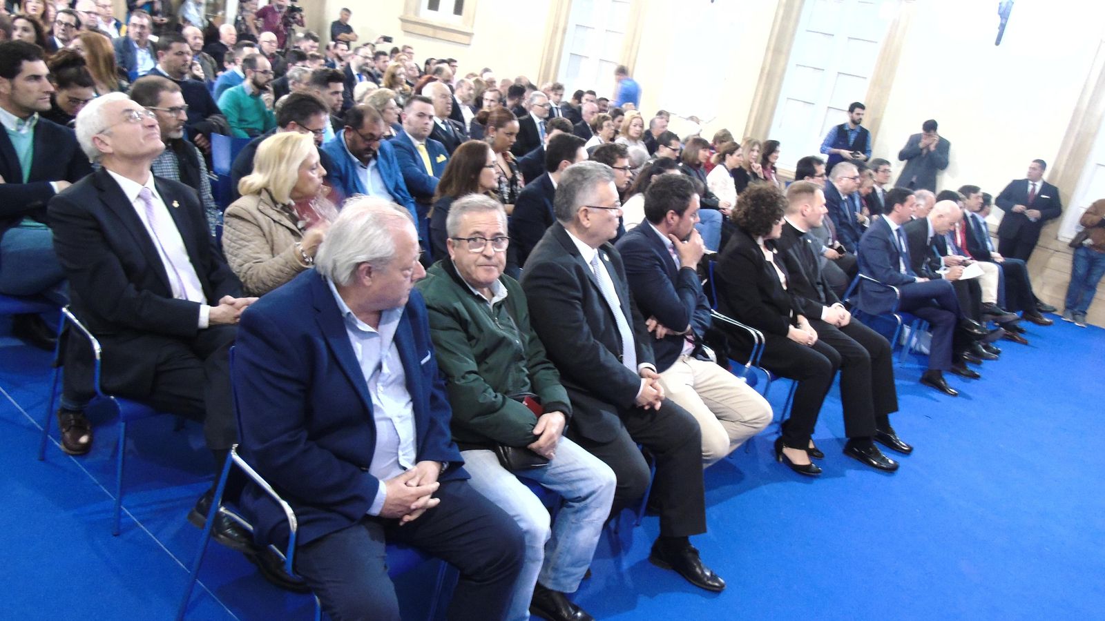 Hermanos Mayores, Agrupación, músicos y autoridades asistentes a la cita.