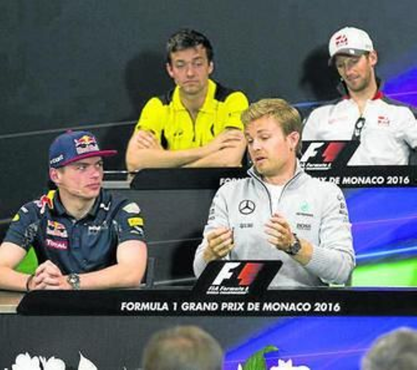 Rosberg da sus explicaciones en la rueda de prensa de Mónaco.