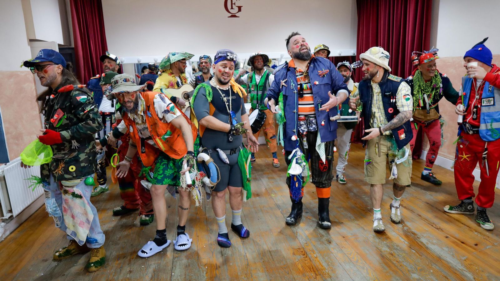 Búscate entre las mejores imágenes de la décima sesión de preliminares del COAC 2025