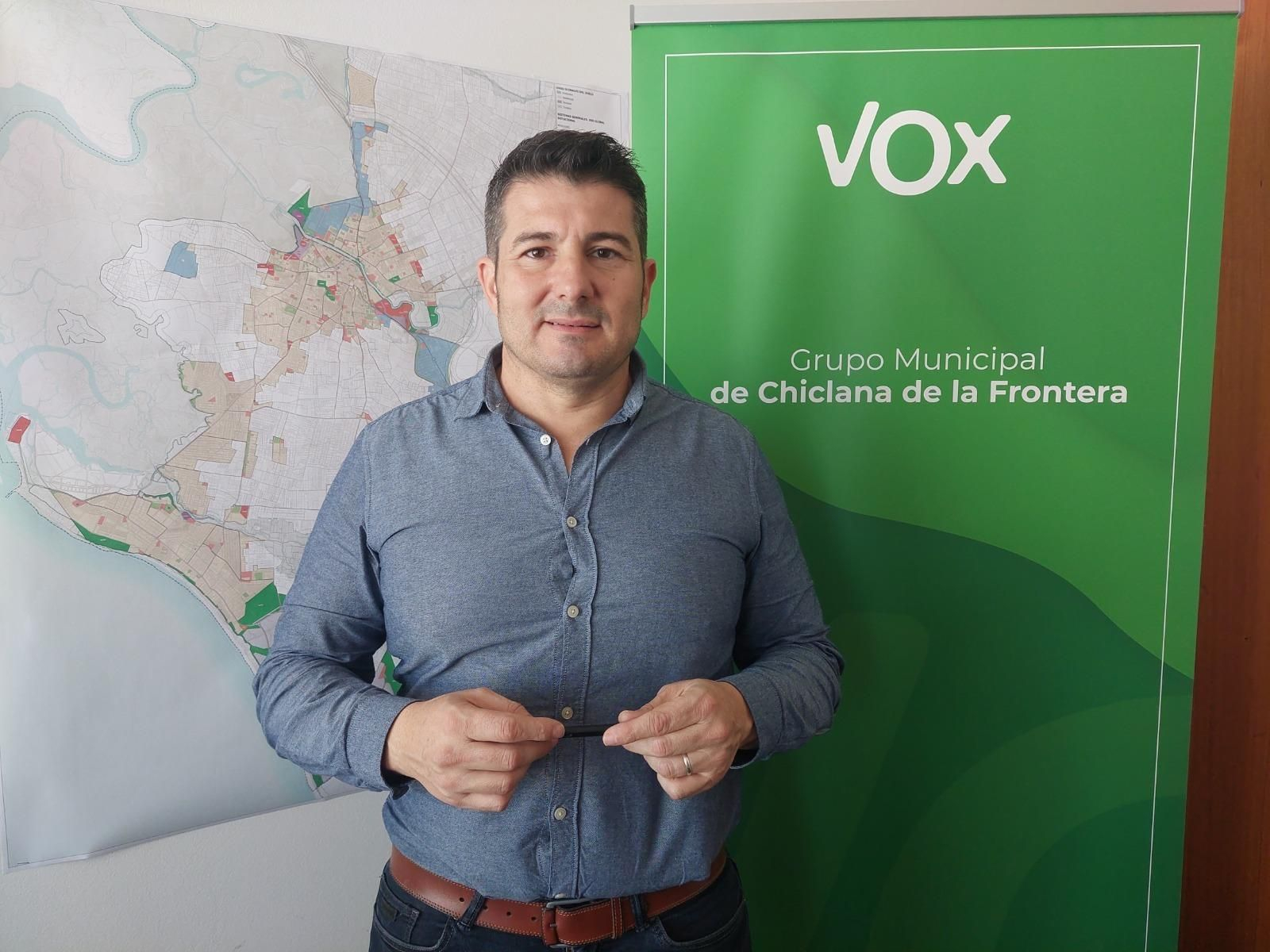 El portavoz de  Vox Chiclana, Manuel Vela.