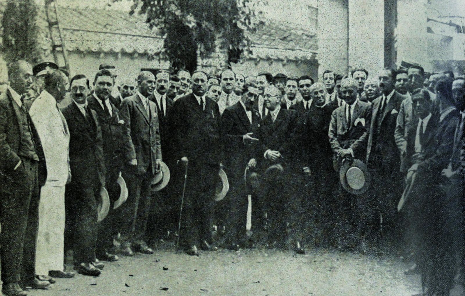 La fotografía de la inauguración de la fábrica en 1928.