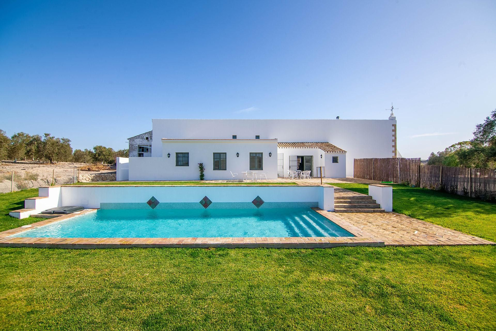 Casa Romanito. Casa Romanito.