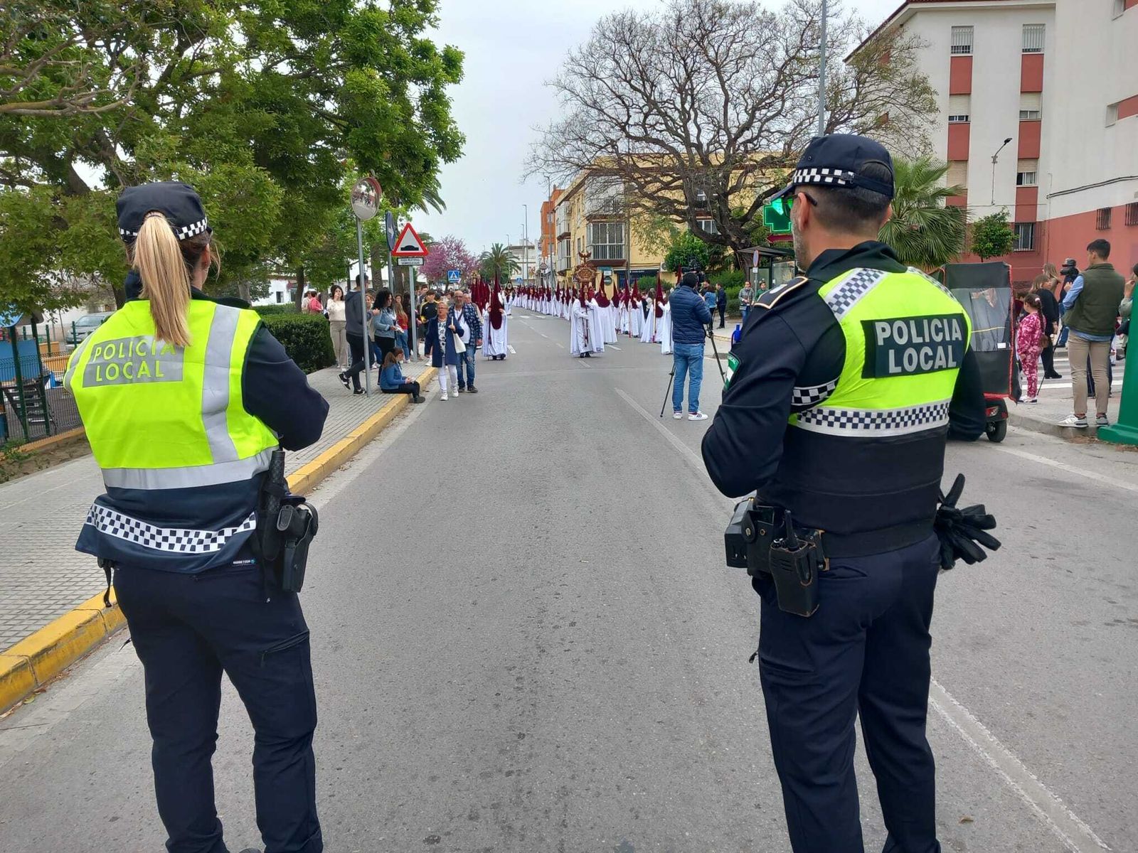 Todas las imágenes de la Virgen de Afligidos restaurada y del martes santo en Chiclana