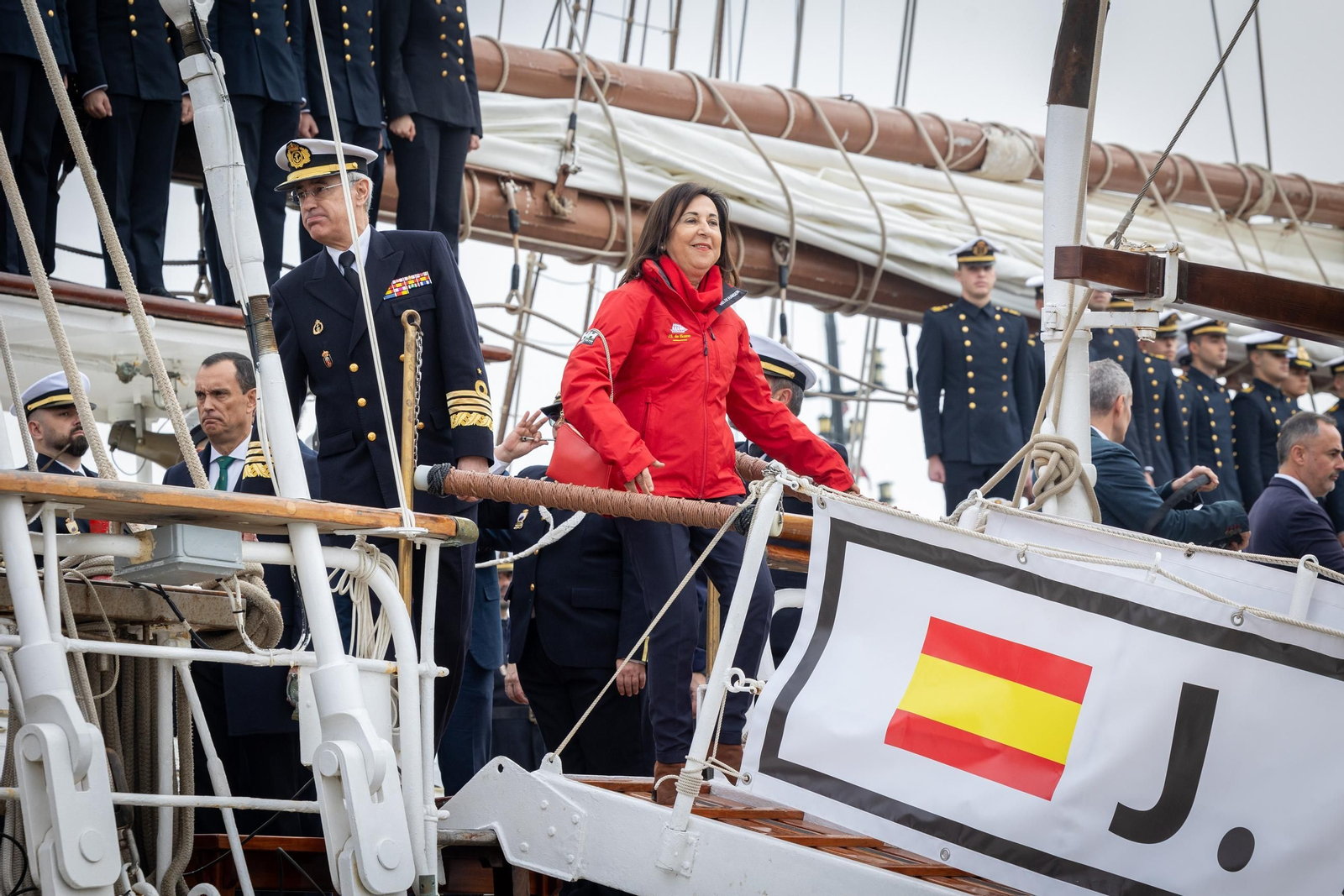 Imágenes de la despedida del 'Elcano' desde Cádiz con la Princesa Leonor como guardiamarina Imágenes de la despedida del 'Elcano' desde Cádiz con la Princesa Leonor como guardiamarina
