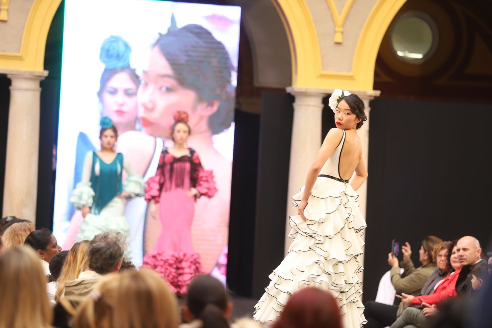 Imágenes del desfile de moda flamenca de los mas pequeños