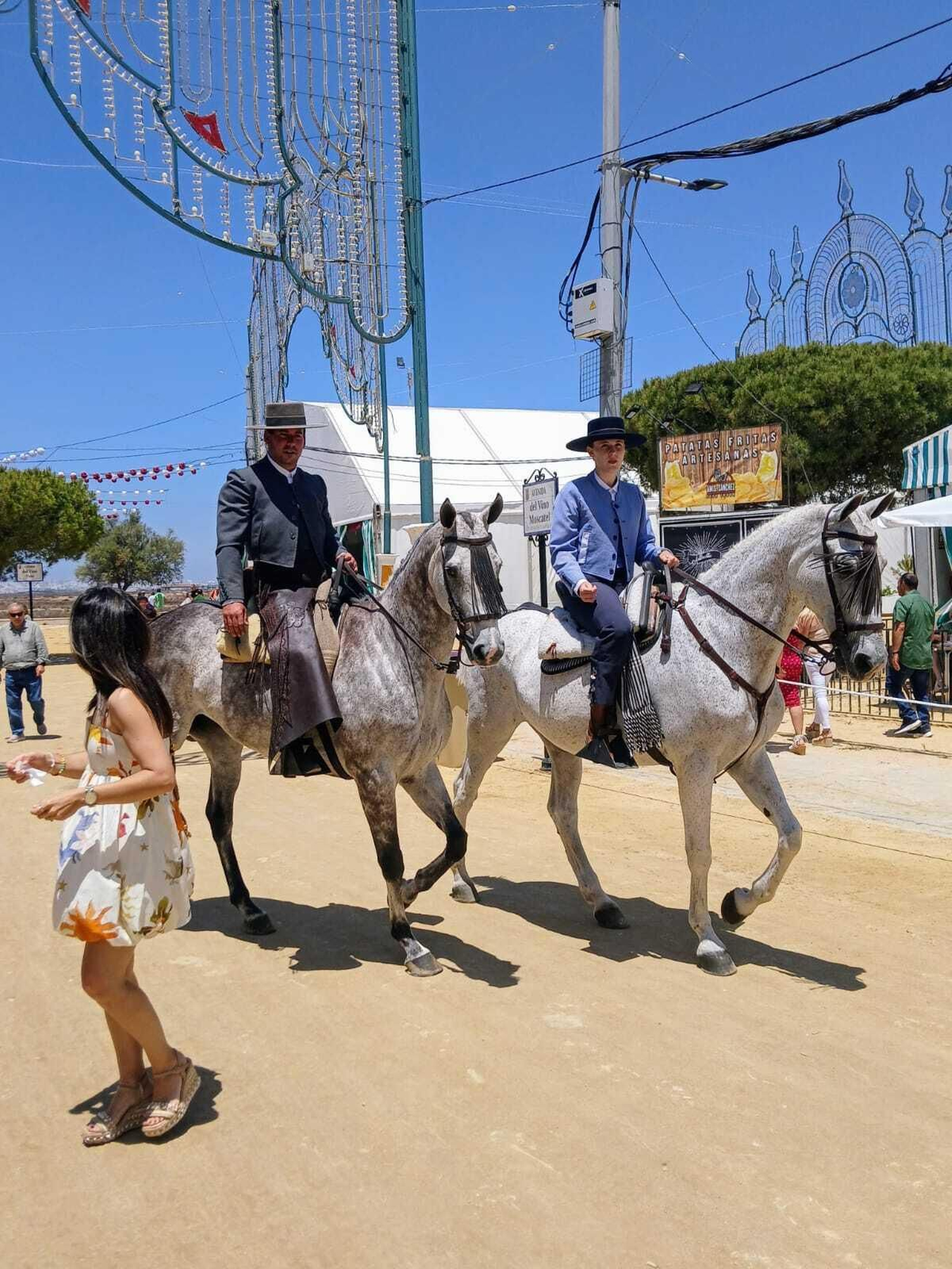 Las imágenes del jueves de fiesta en la Feria de Chiclana 2024