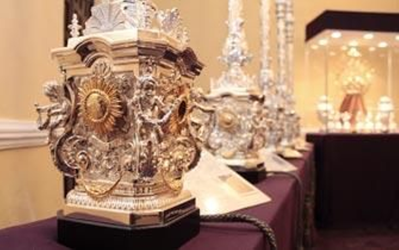 Paso adelante para el futuro palio de la Virgen de Salud y Esperanza