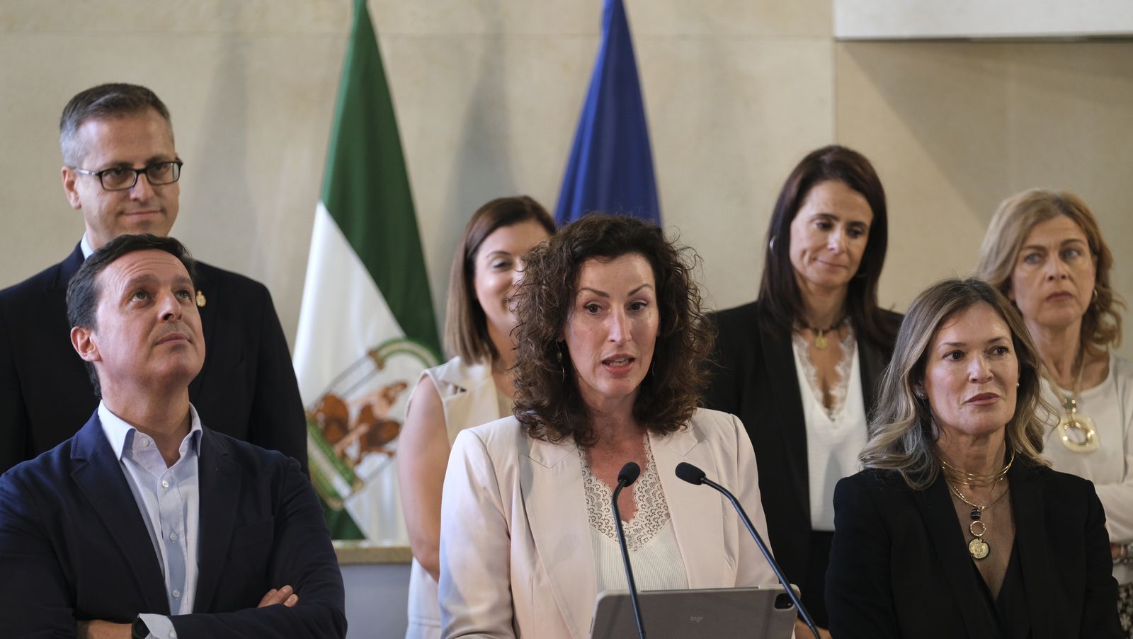 Imágenes del reparto de competencias en las concejalías del Ayuntamiento de Almería