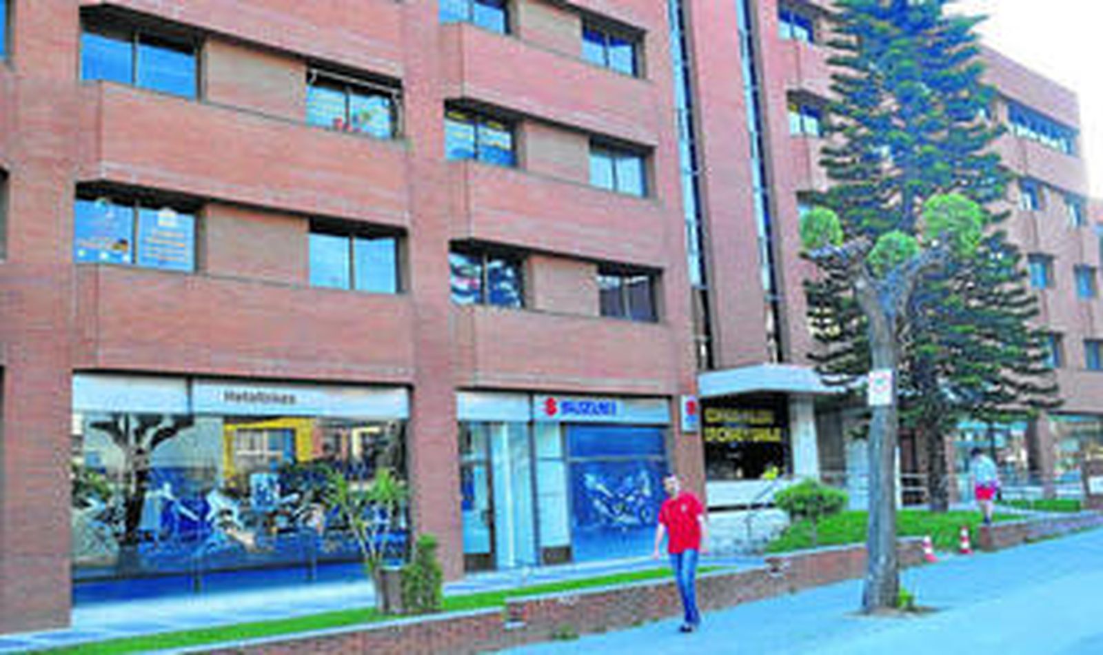 Vista del edificio donde está ubicada la sede de Sistemas de Protección y Formación, en la avenida de Hytasa.