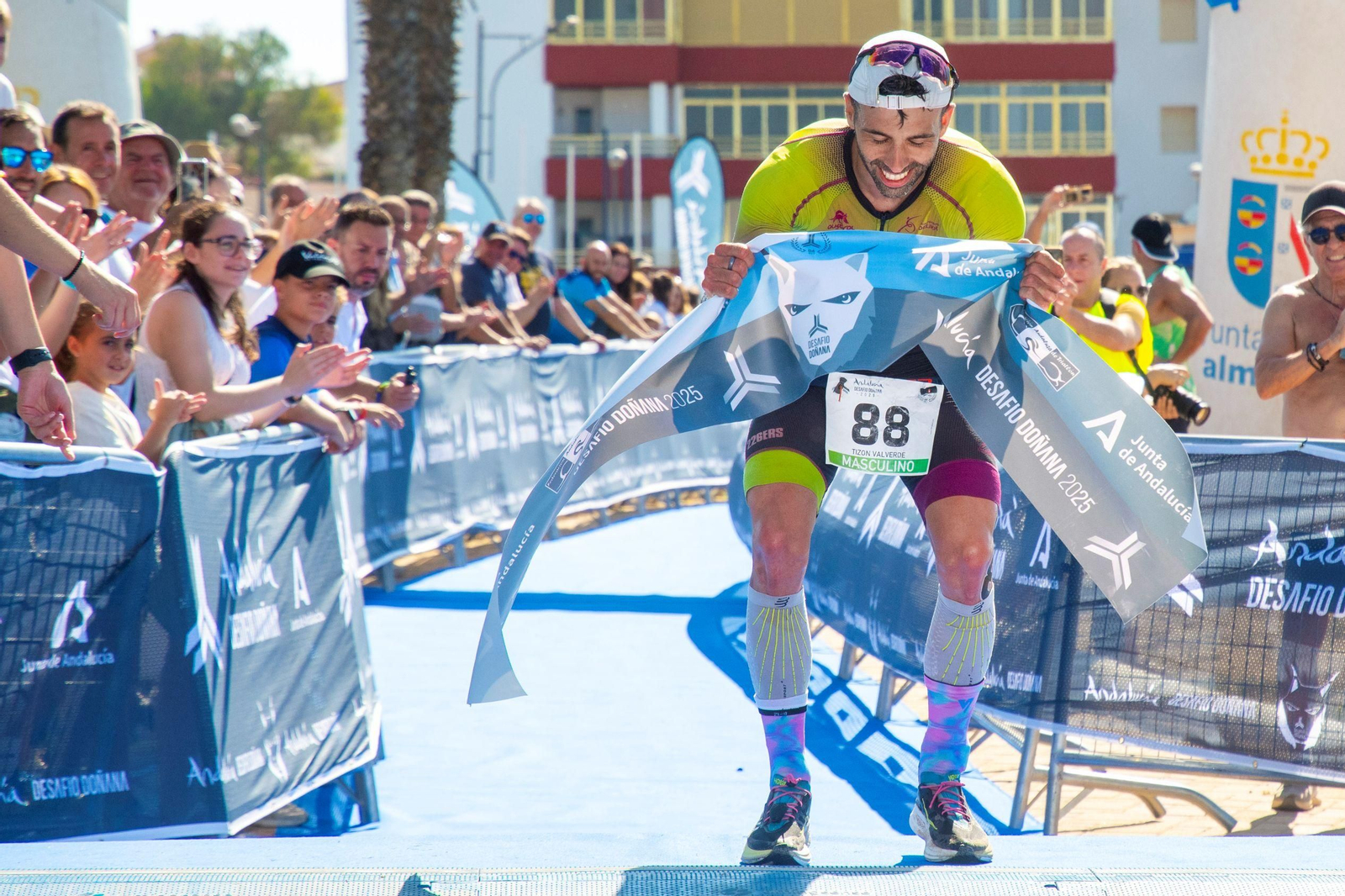 Emilio Tizón, en el momento de la llegada a meta.