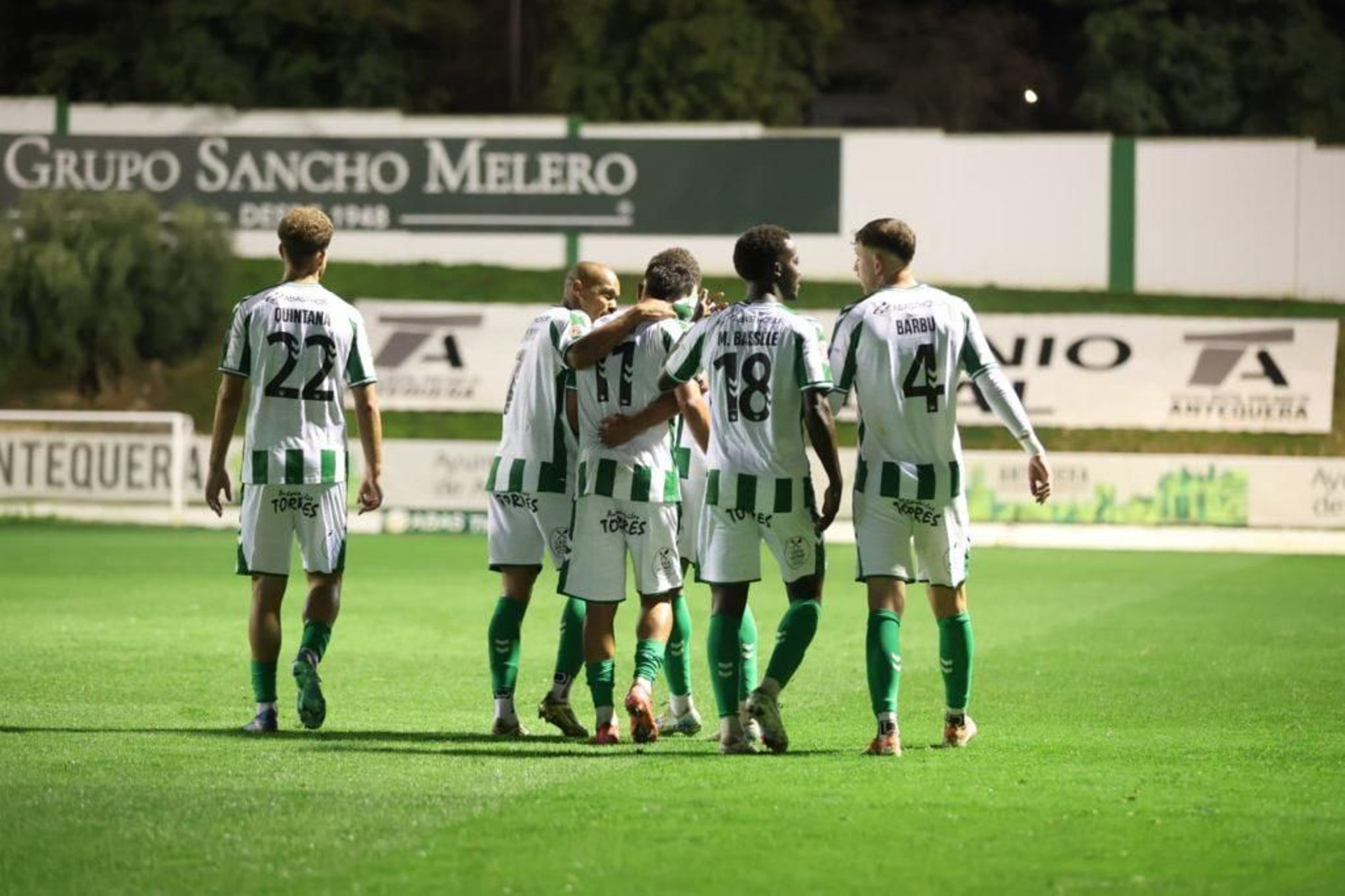 El Antequera celebra.