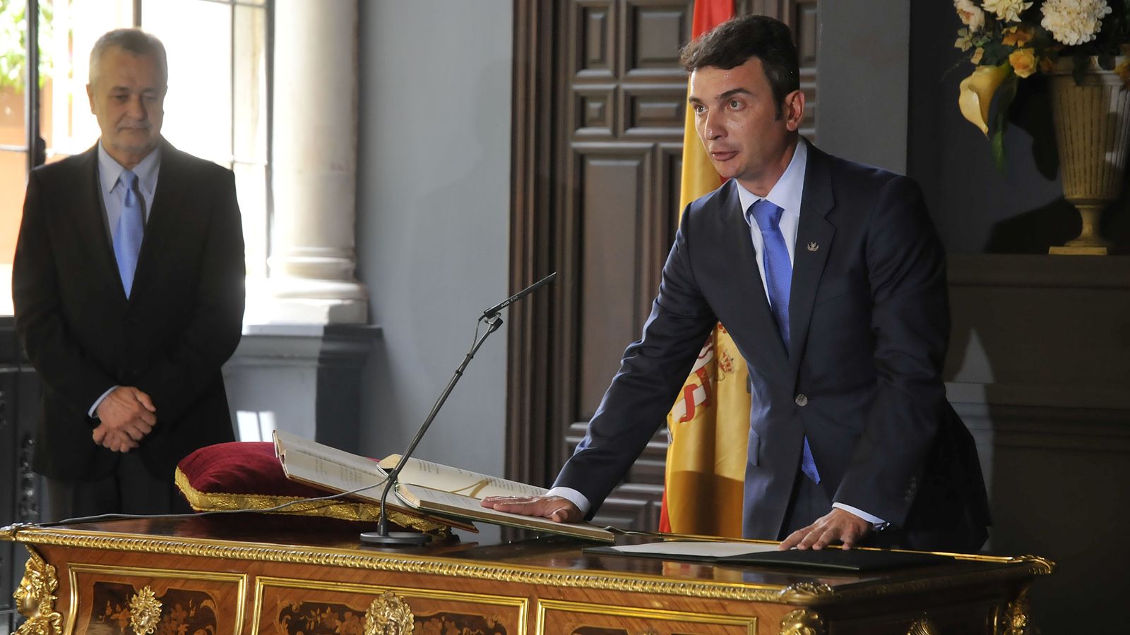 Eduardo González Mazo, durante su toma de posesión como rector de la Universidad de Cádiz en 2011