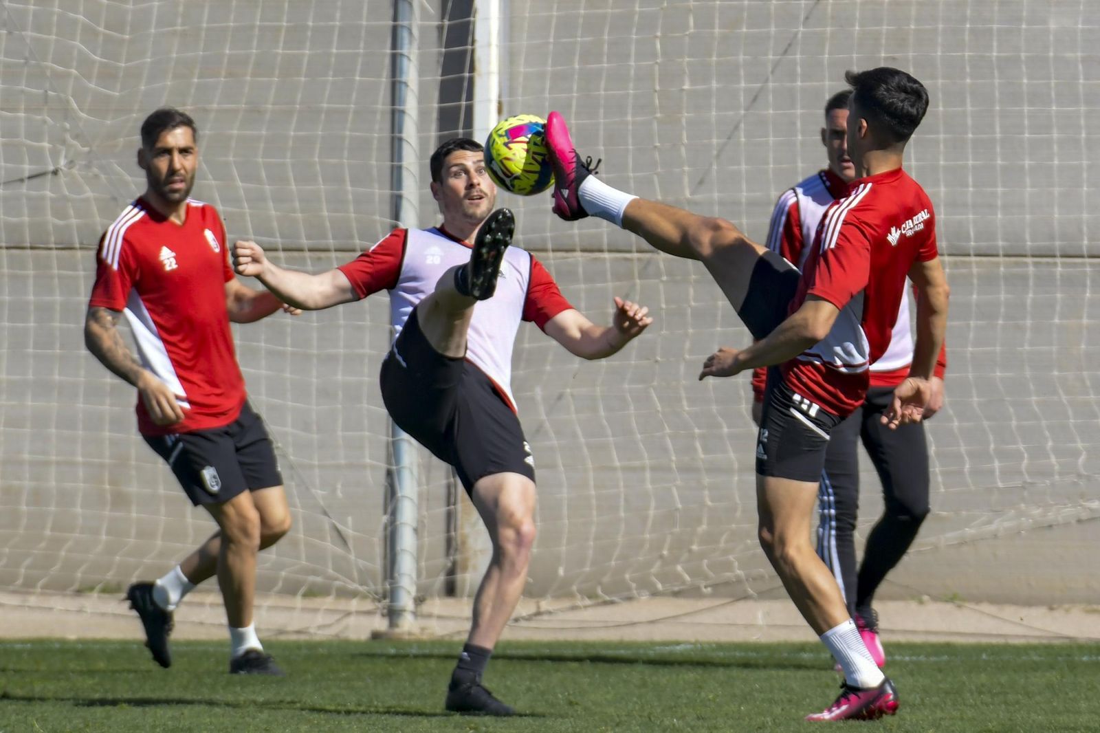 Las imágenes de la vuelta del Granada a los entrenamientos