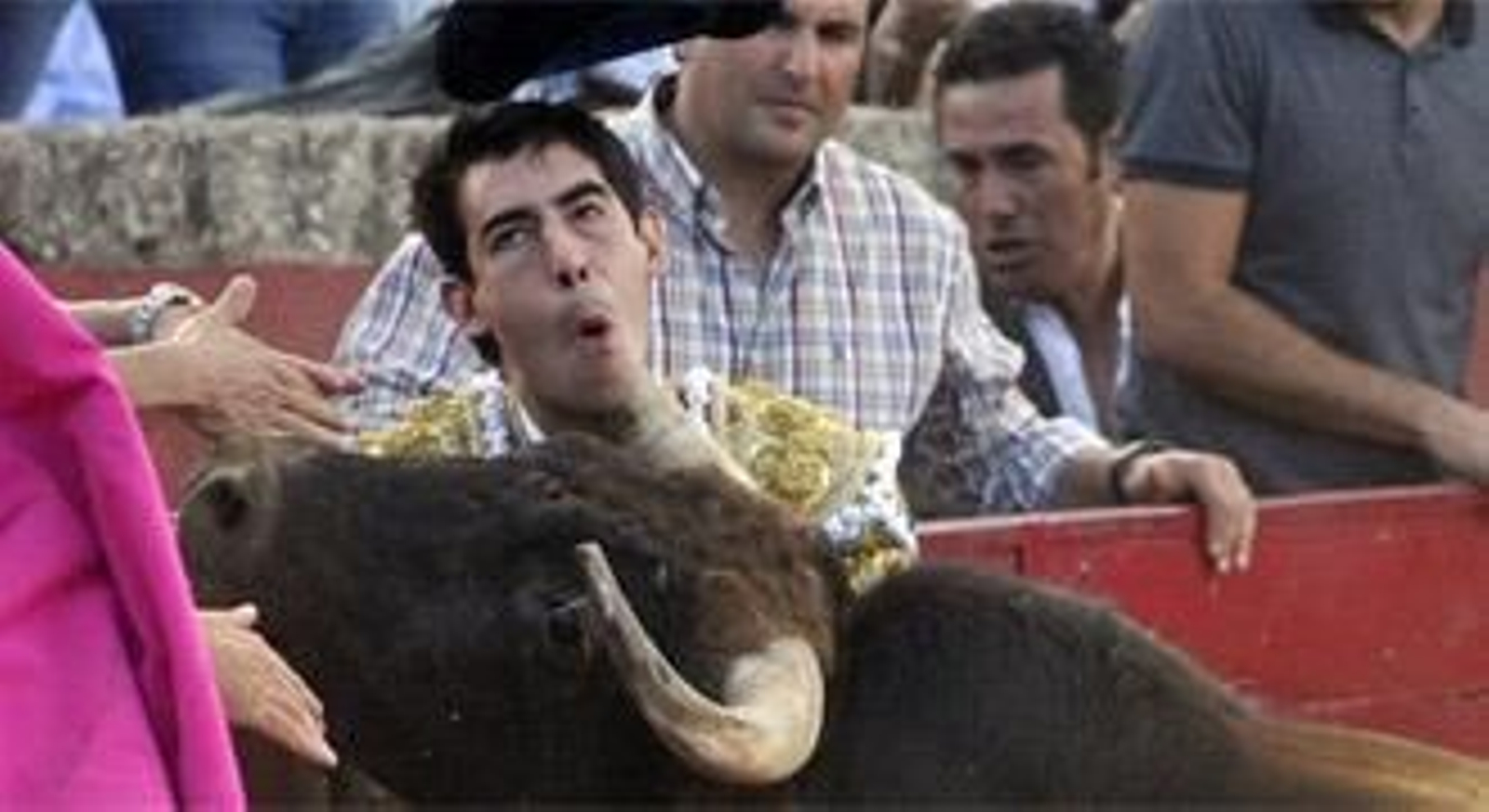 Retiran la sedación a Jiménez Fortes, que ya respira también por sí solo