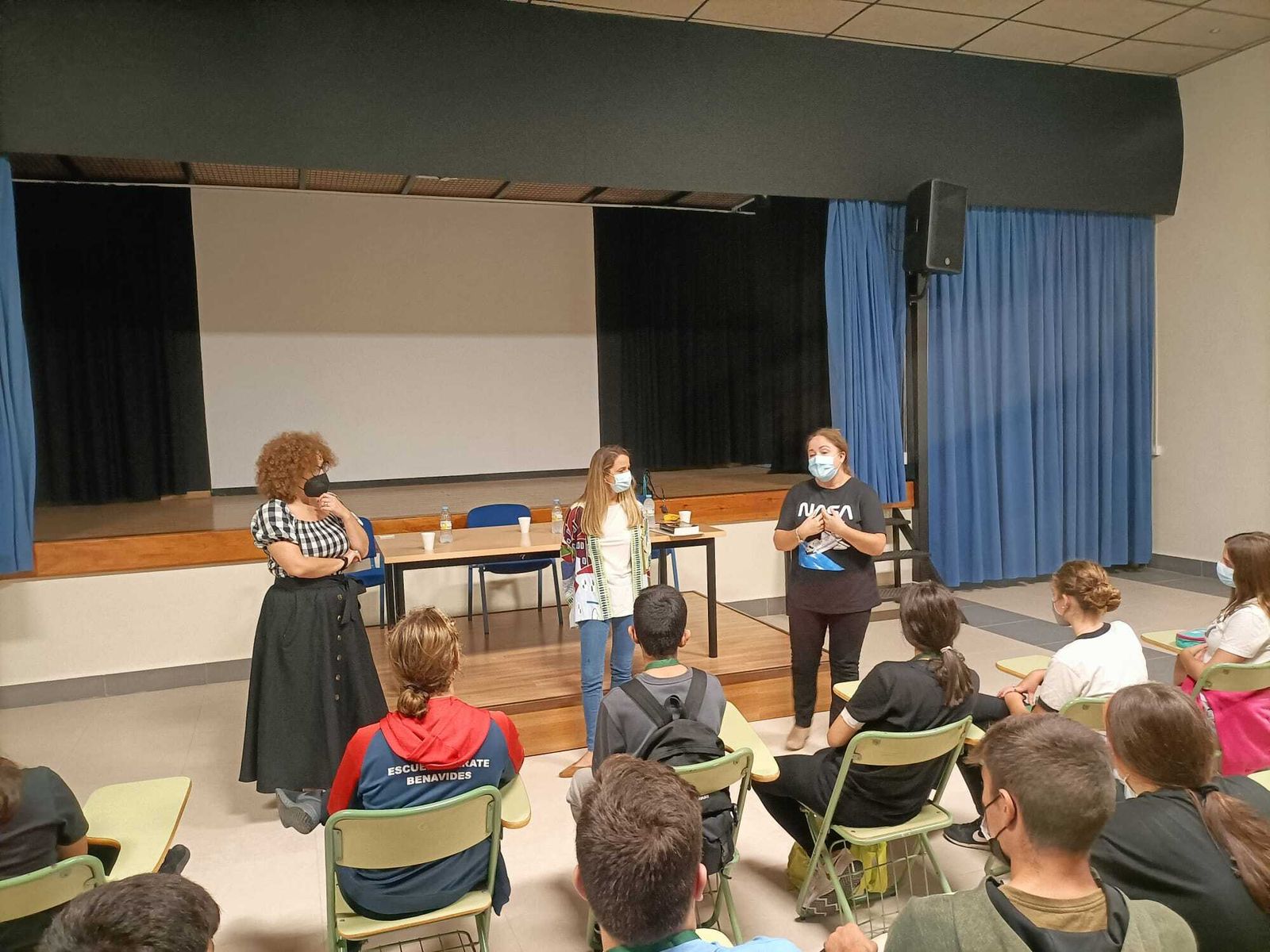 Un momento de la charla organizada ayer lunes en el IES Huerta del Rosario.