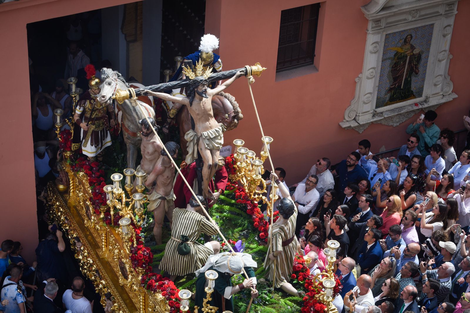 La Hermandad de La Exaltación, en imágenes