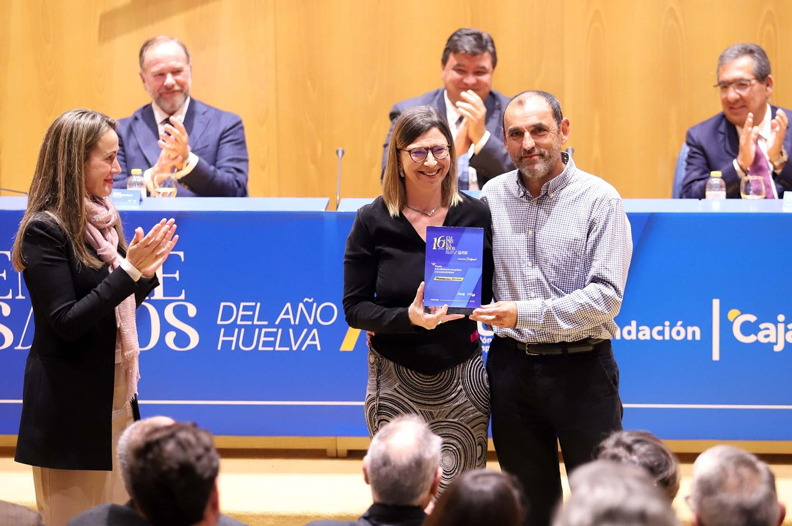 Imágenes de la entrega de los XVI Premios Empresarios del Año de Huelva