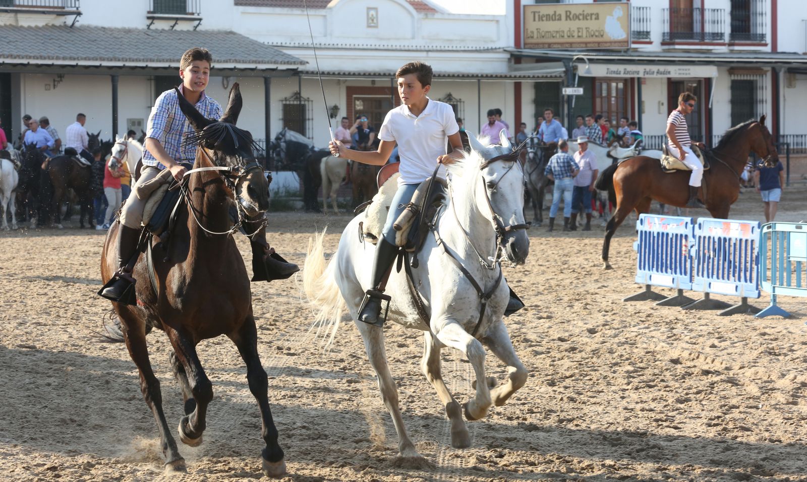 Las imágenes de la carrera de cintas a caballo