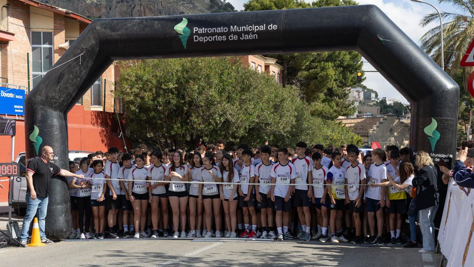 La carrera escolar de “La Gloria” que aúna inclusión y solidaridad, en imágenes