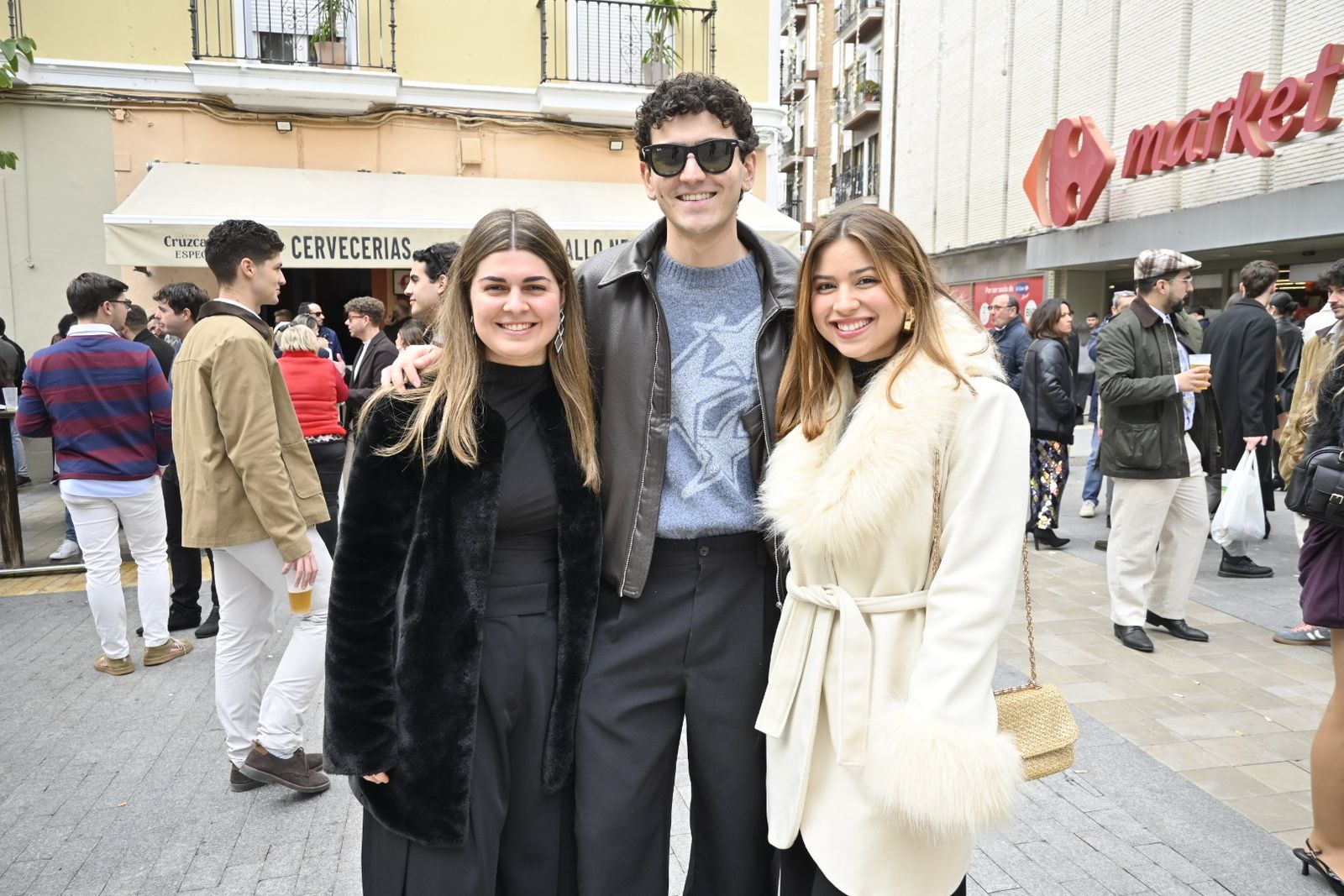 Búscate en las mejores fotografías del tardeo de este 31 de diciembre en Huelva