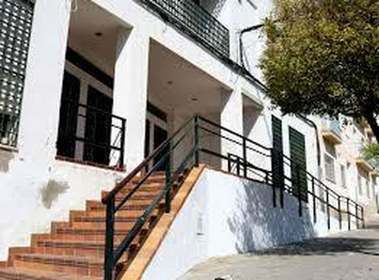 Entrada principal del centro de salud Padre Salado, en La Banda, donde tuvo lugar el incidente.