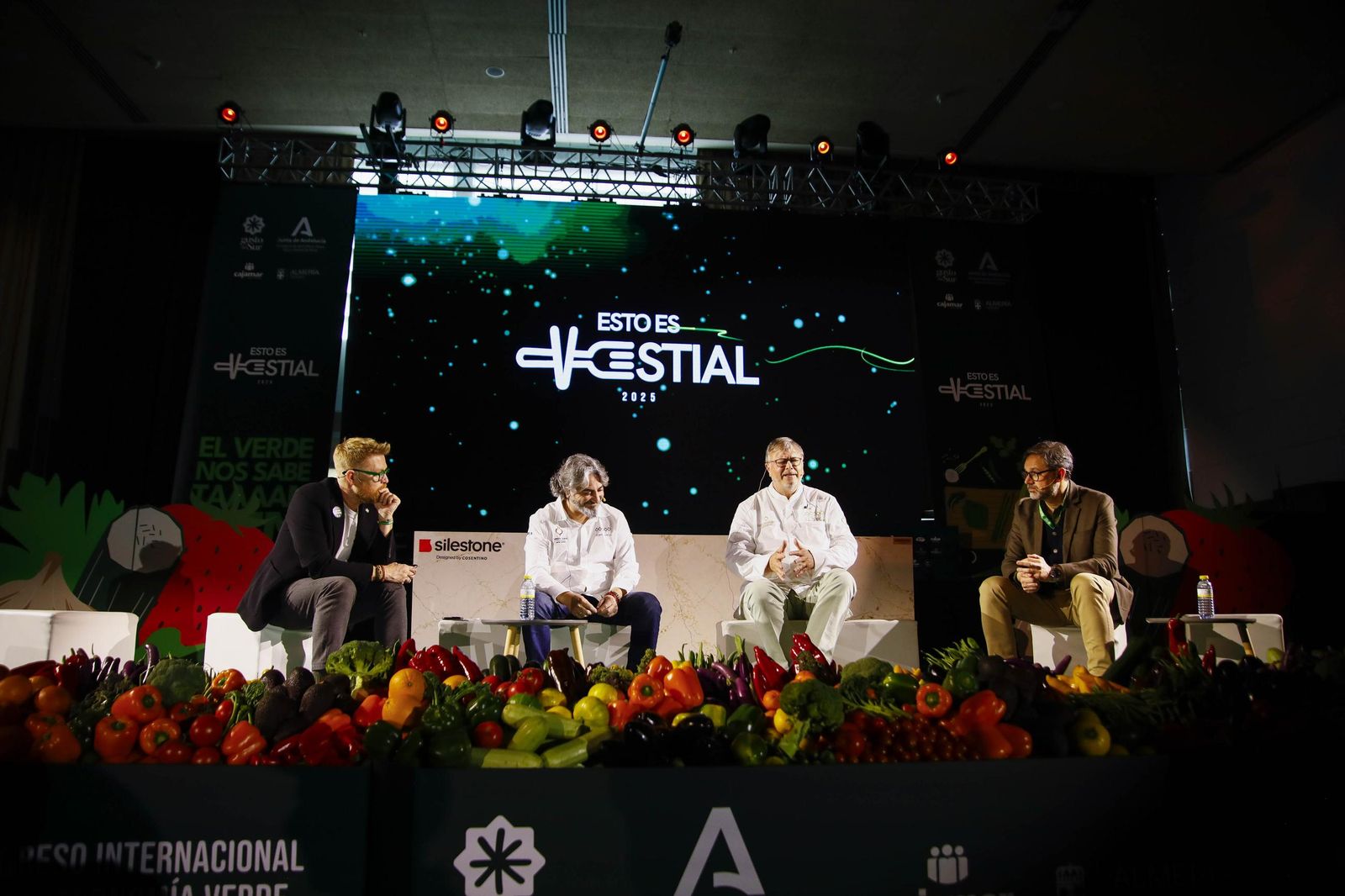 Imágenes del último día del Congreso Internacional Vestial 2025 en el Palacio del Toyo