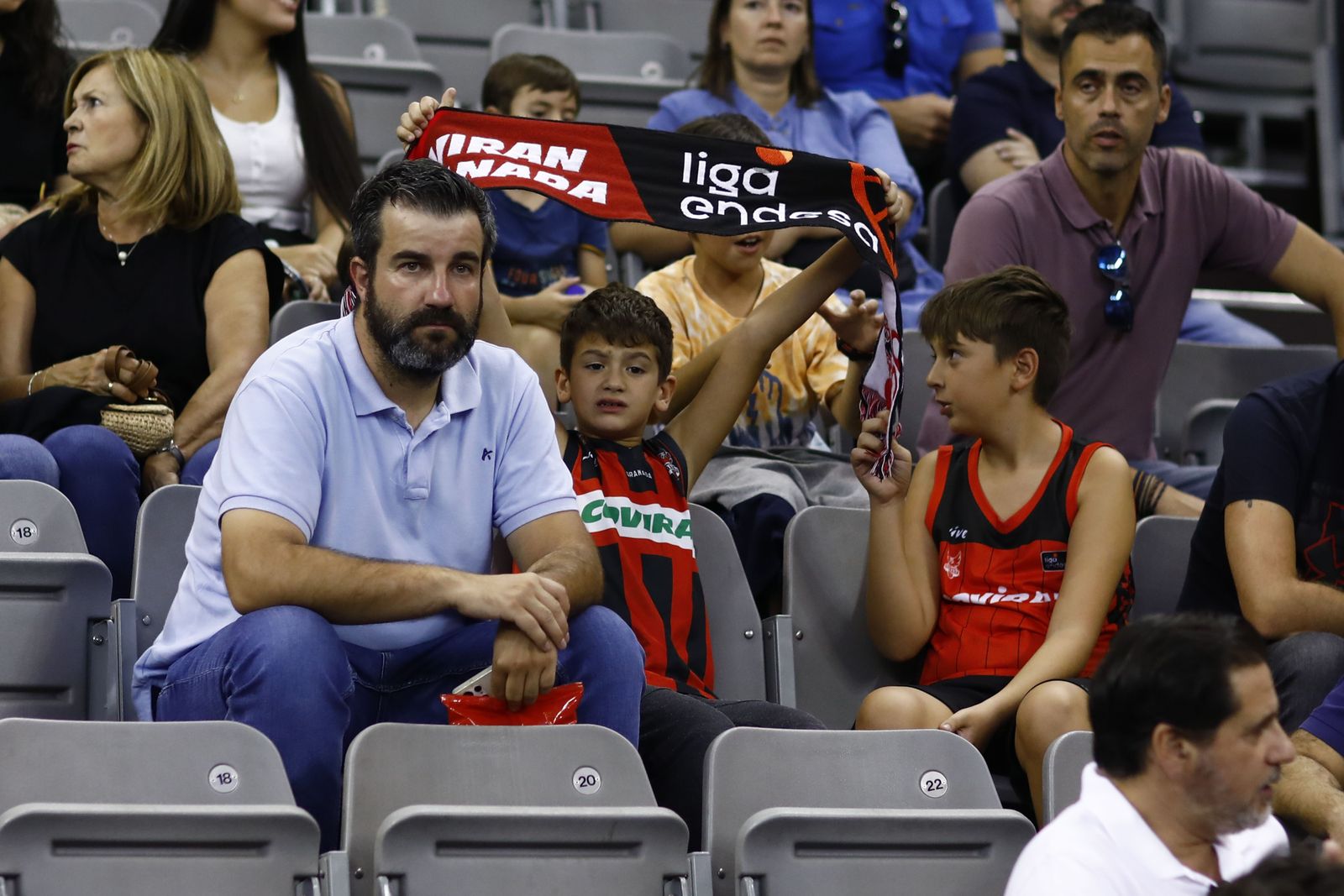 Encuéntrate en las gradas del Palacio de Deportes
