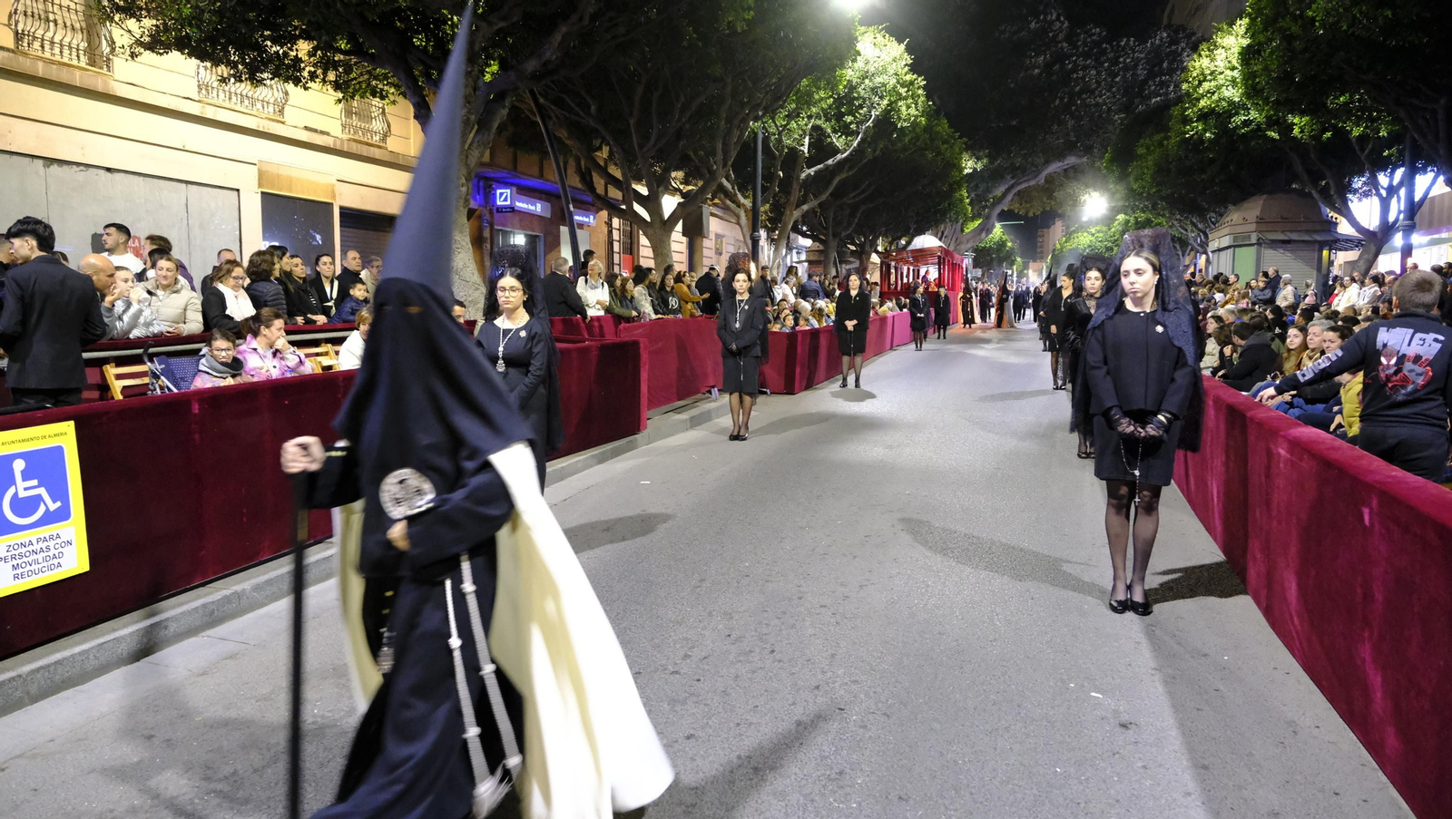 Procesión de Rosario del Mar, en imágenes