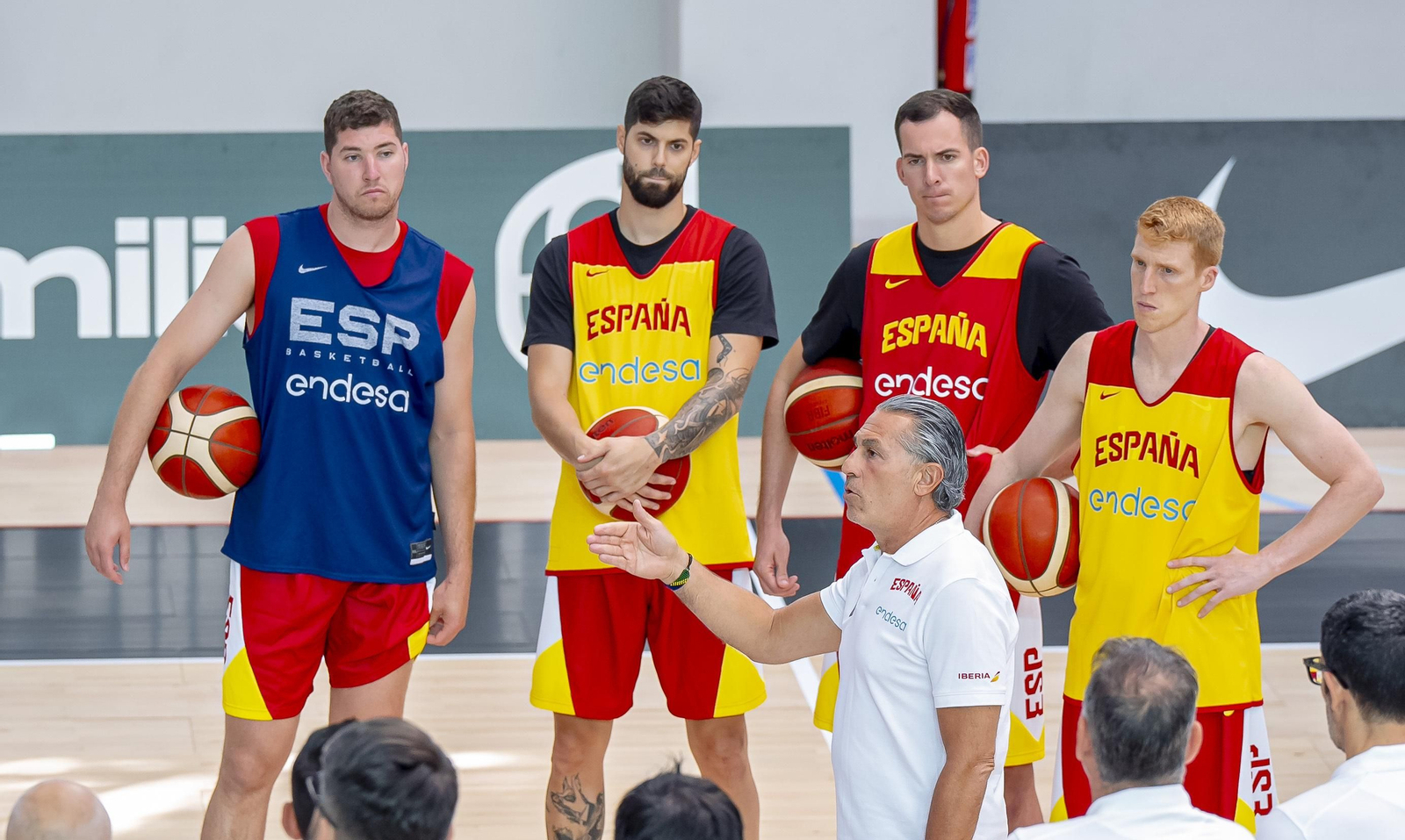 España vuelve a trabajar en Madrid con Alberto Díaz y Yankuba Sima España vuelve a trabajar en Madrid con Alberto Díaz y Yankuba Sima