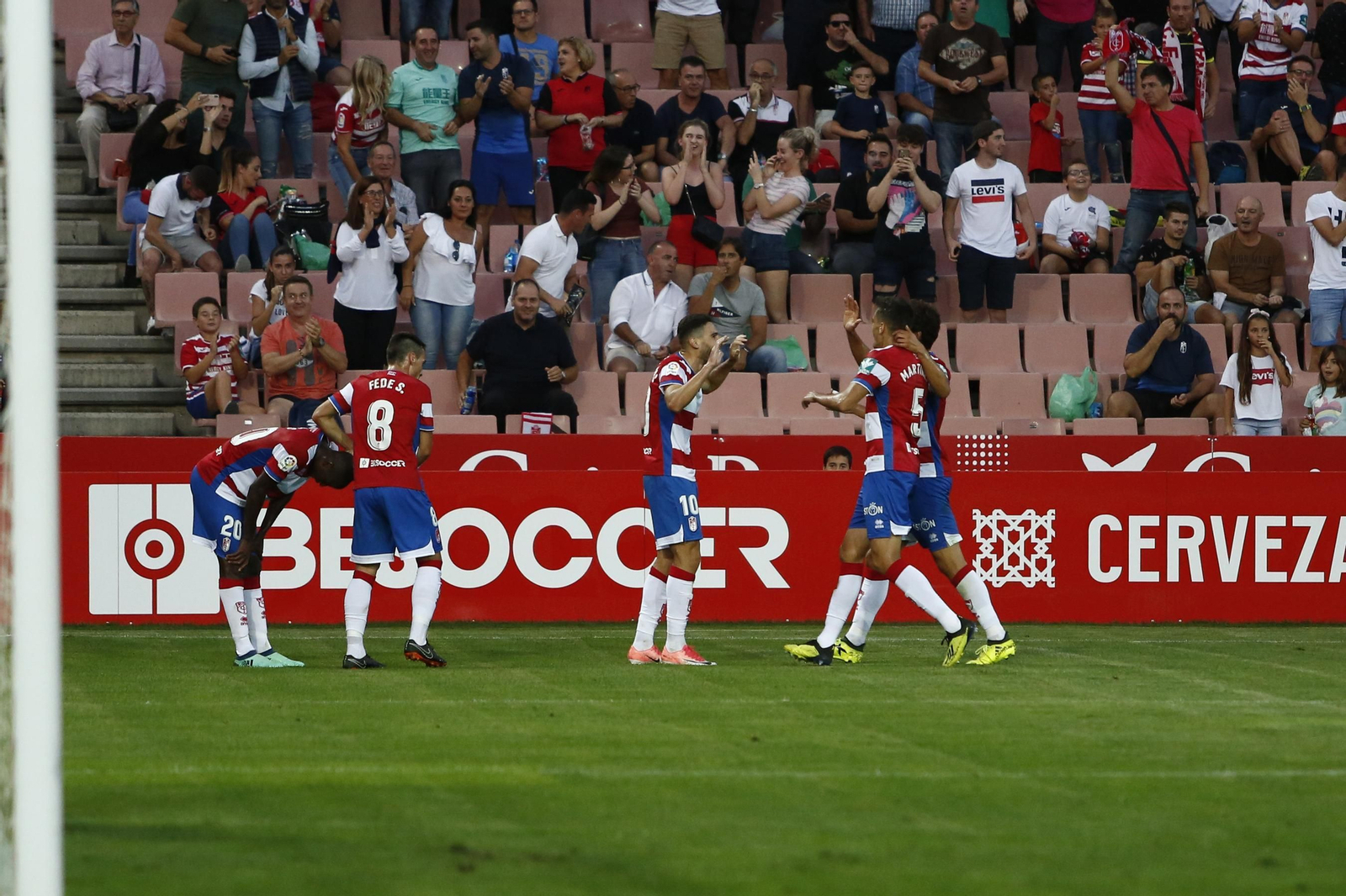 El Granada CF-Rayo Majadahonda, en imágenes
