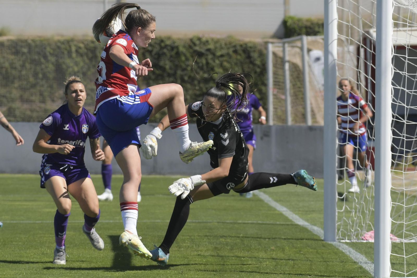 Las mejores imágenes del Granada femenino - UD Granadilla Tenerife 'B'