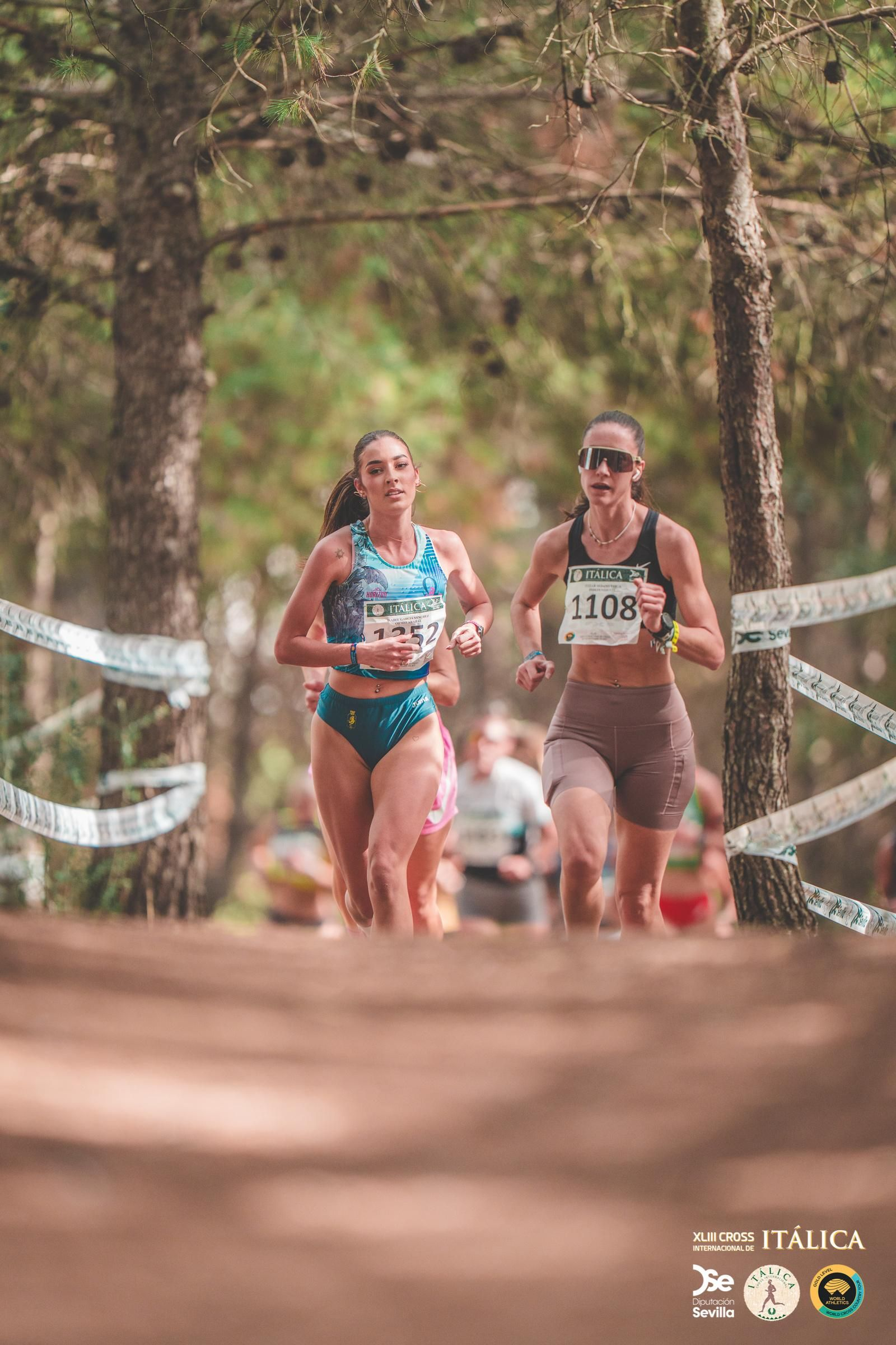 Búscate en las fotos del Cross de Itálica 2025 | 1