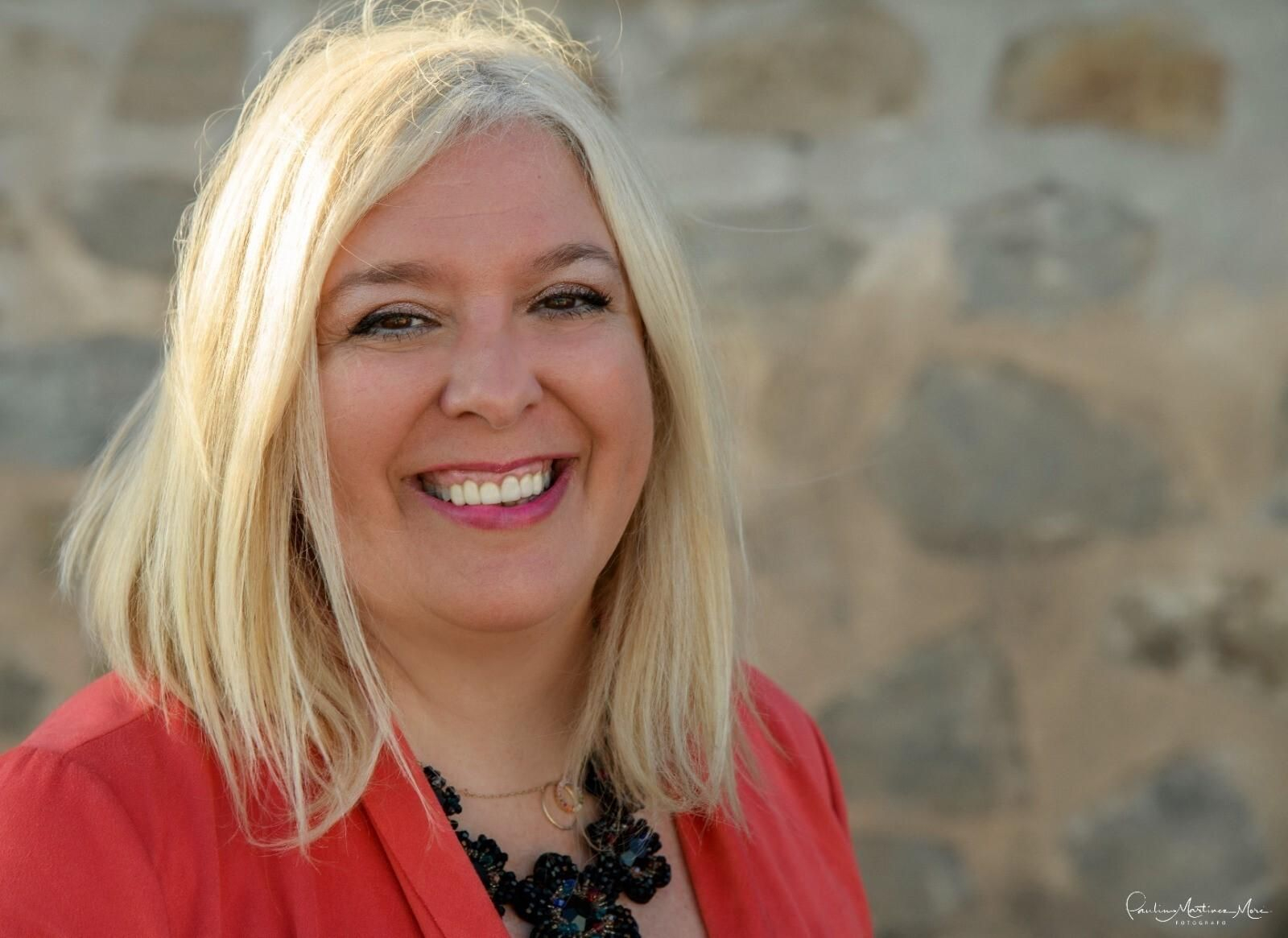 La socialista, Flor Almón, dimite de la secretaría general del PSOE de Motril