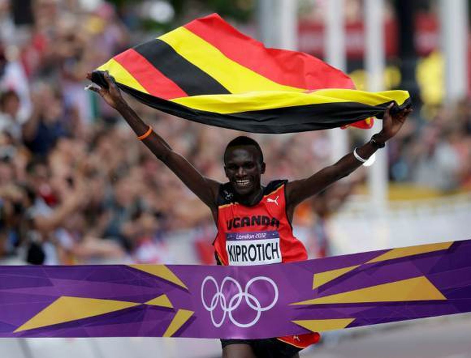 Kiprotich arruina la fiesta keniata en el maratón