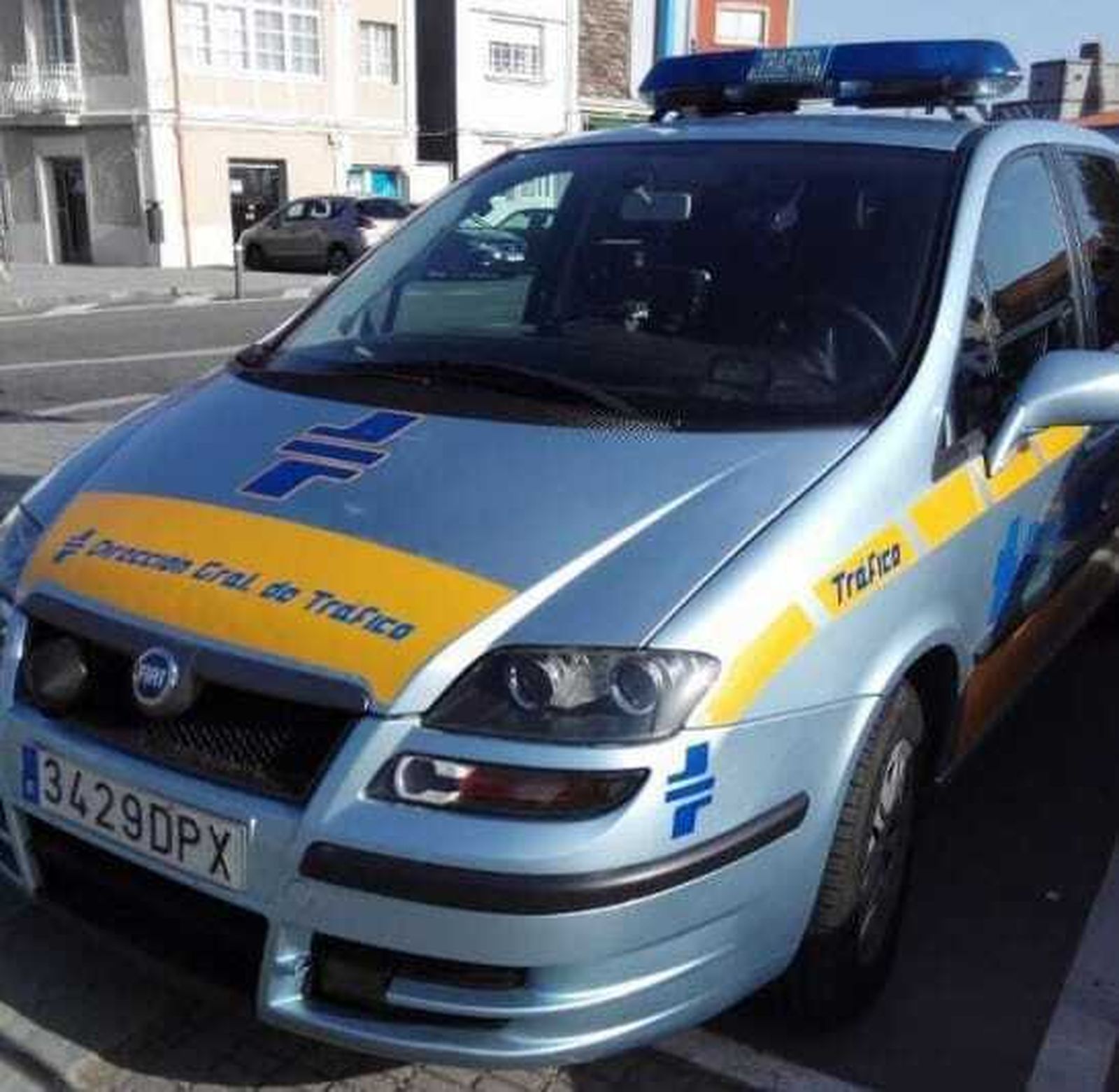 Un vehículo de control del tráfico de la DGT.