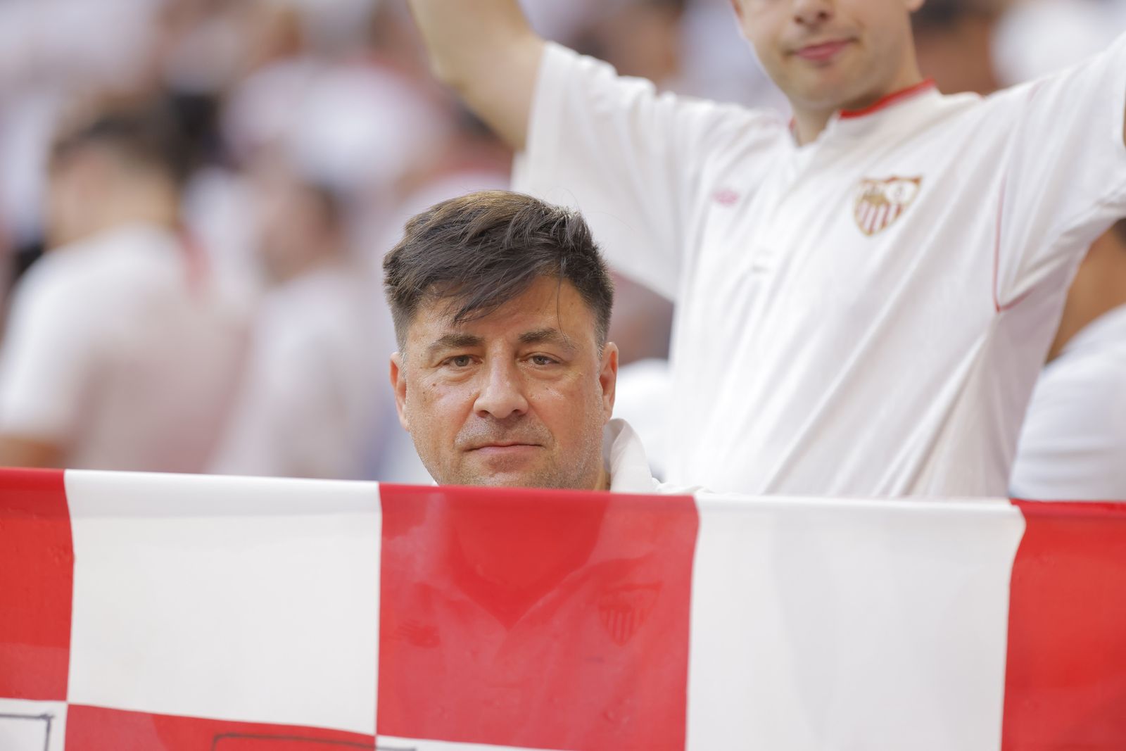 Búscate en las fotos del Sevilla-Roma