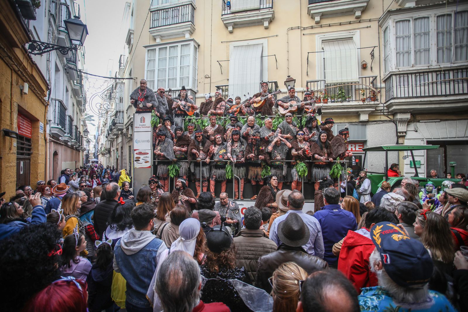 Batalla de coplas en el centro histórico