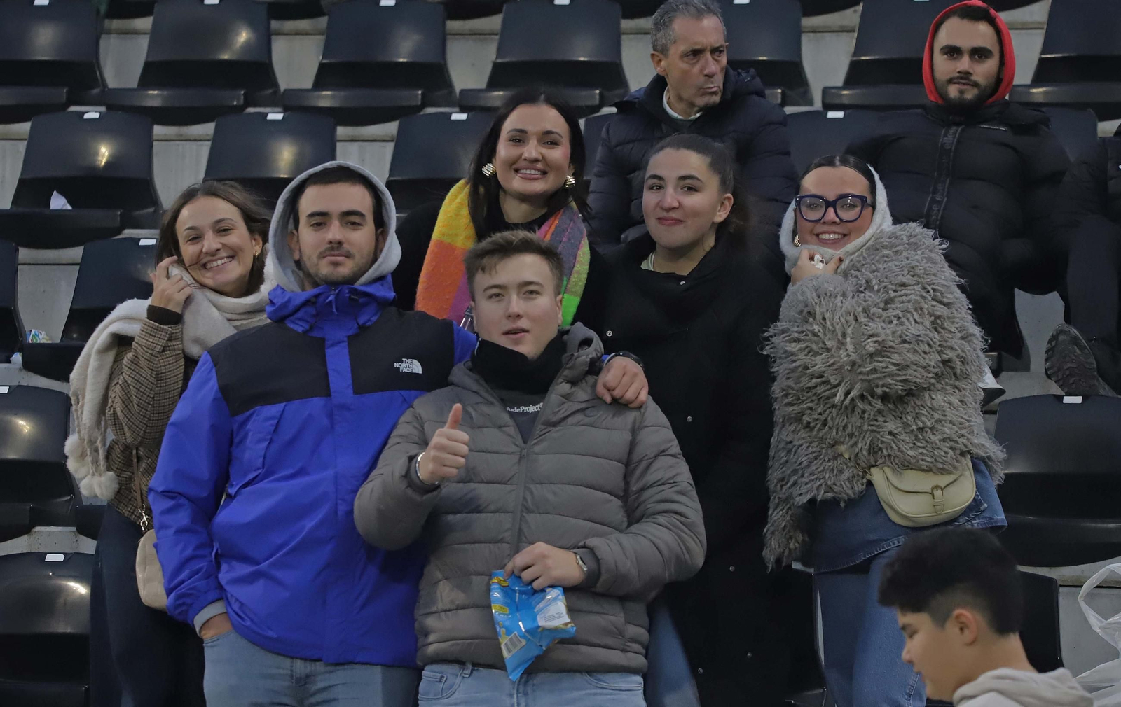 Búscate en el Ciudad de La Línea durante el Balona - Dos Hermanas de Tercera Federación