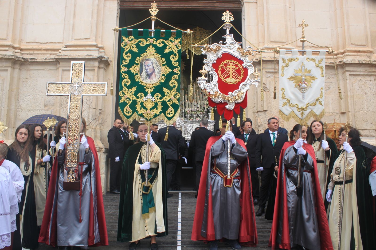 Las imágenes del Domingo de Resurrección en Vélez Rubio
