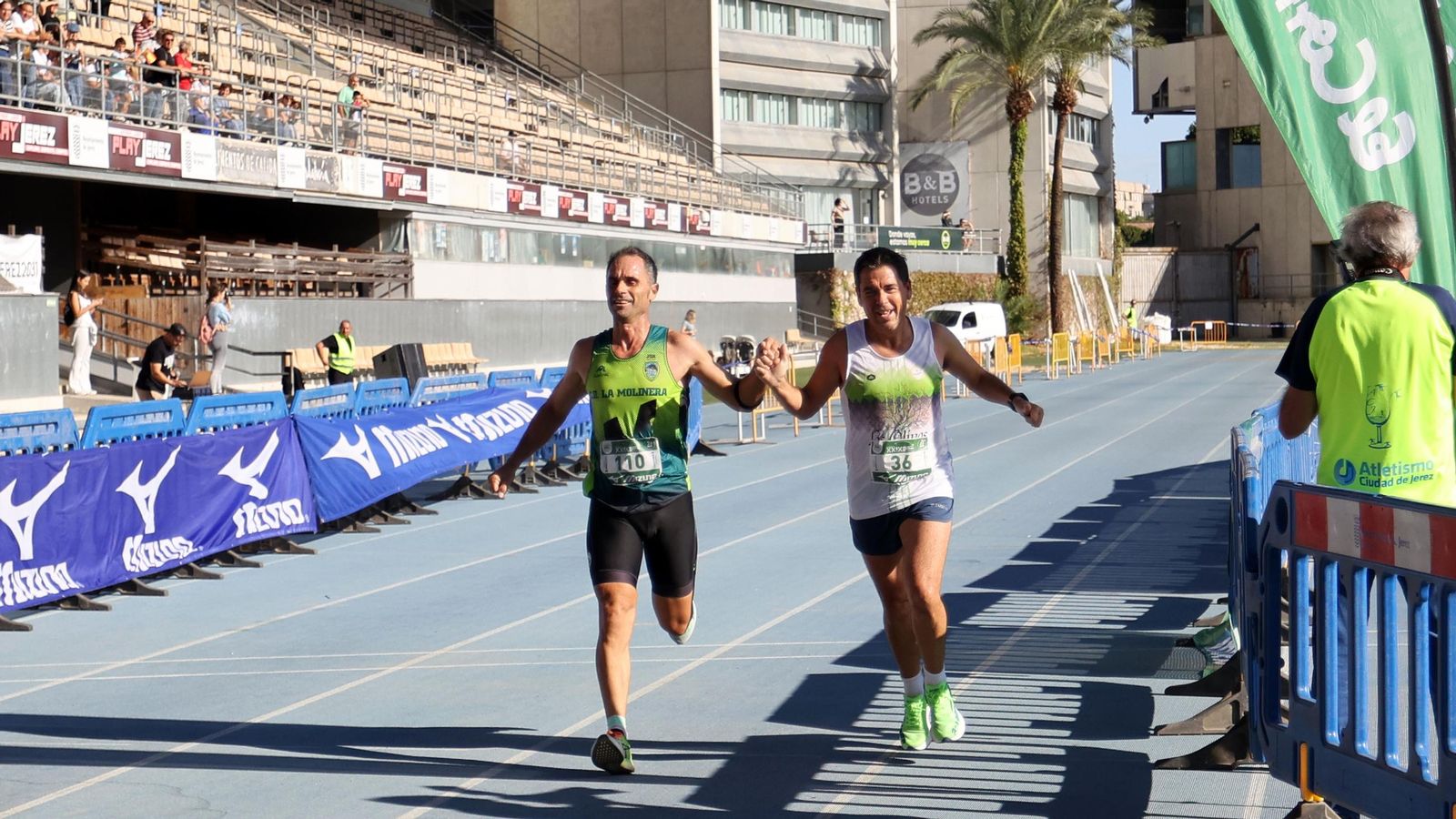 Búscate en la Media Maratón de Jerez 2025 (6)