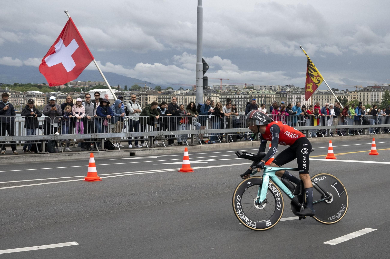 Cristian Rodríguez en una cotrarreloj del Tour de la recién concluida edición