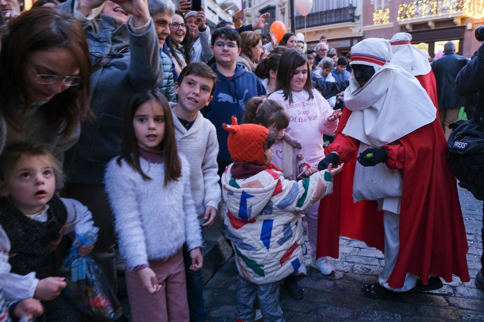 Fotos del Heraldo de los Reyes Magos en la recogida de llaves de la ciudad