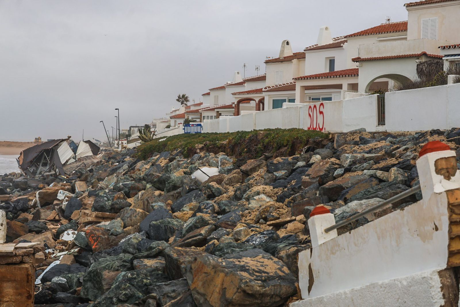 Fotografías de las zonas más perjudicadas de Matalascañas tras los últimos temporales