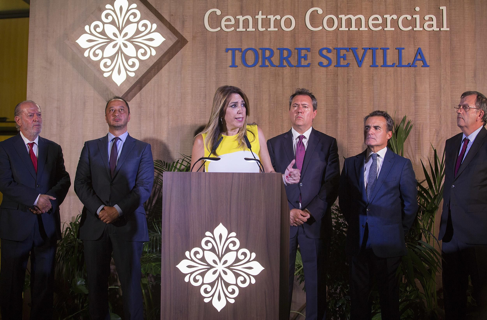 La inauguración del centro comercial Torre Sevilla, en imágenes