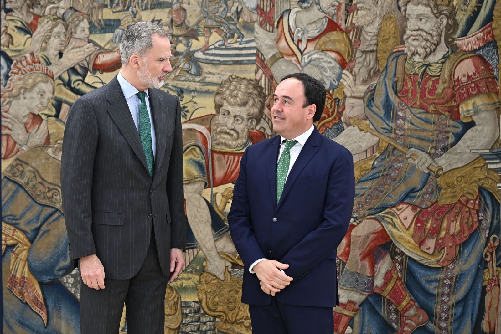 El Rey recibe al presidente valenciano, Juan Francisco Pérez Llorca.