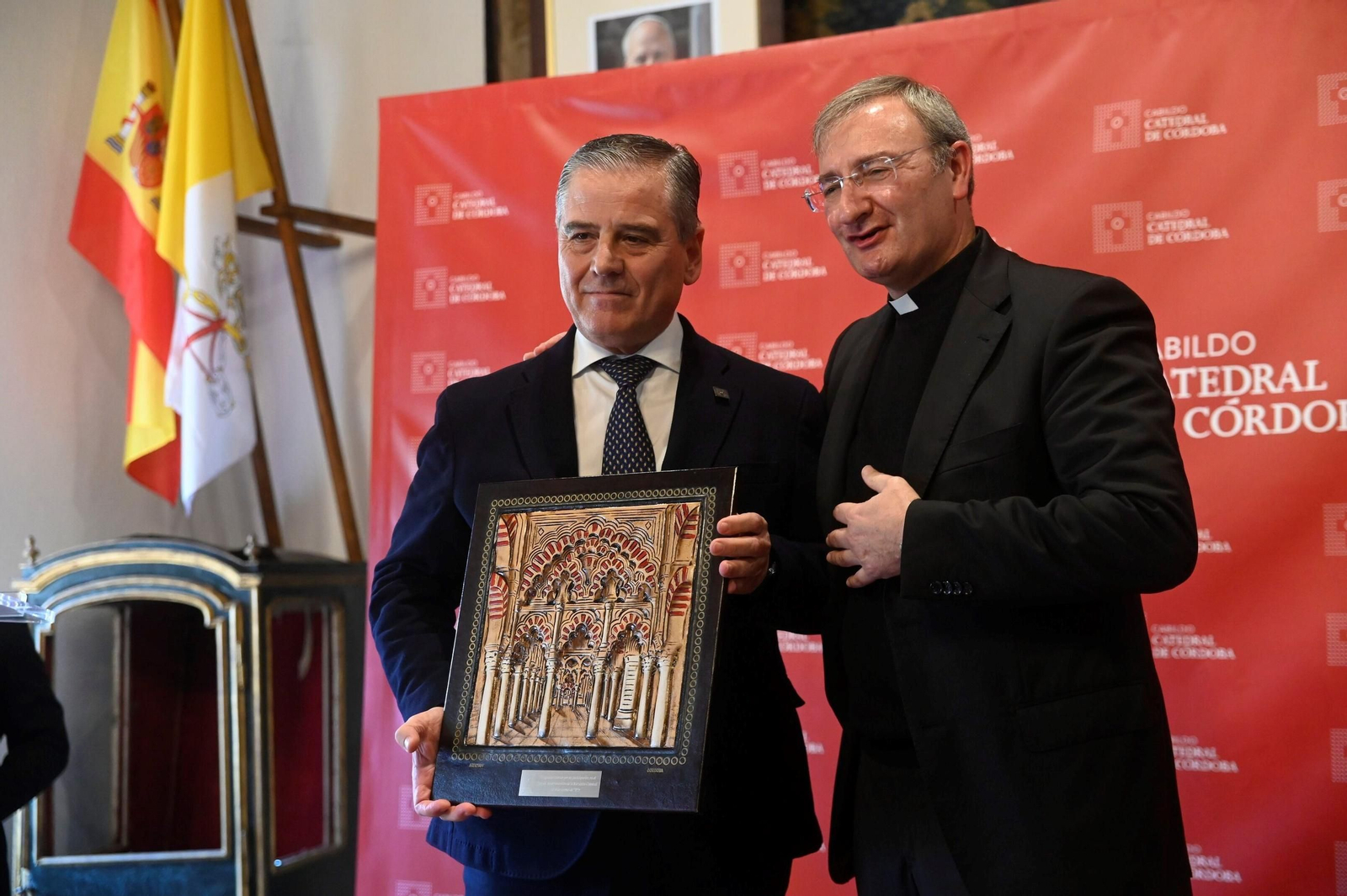 El reconocimiento a quienes lucharon contra el incendio de la Mezquita de Córdoba, en imágenes